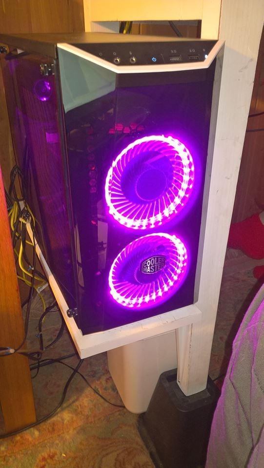 AMD Black Edition FX-8300 Vishera 8-Core Socket AM3-Plus 95W Desktop Processor customer photo 1