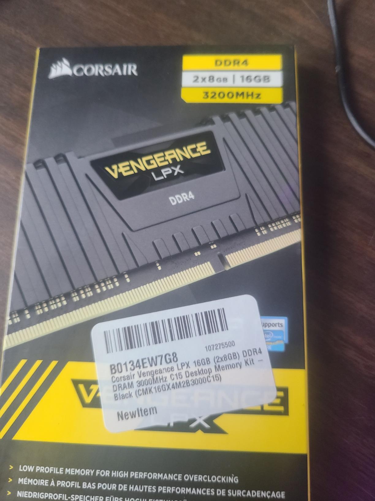 CORSAIR VENGEANCE LPX DDR4 RAM 16GB (2x8GB) 3000MHz CL15-17-17-35 1.35V Intel AMD Desktop Computer Memory - Black customer photo 2