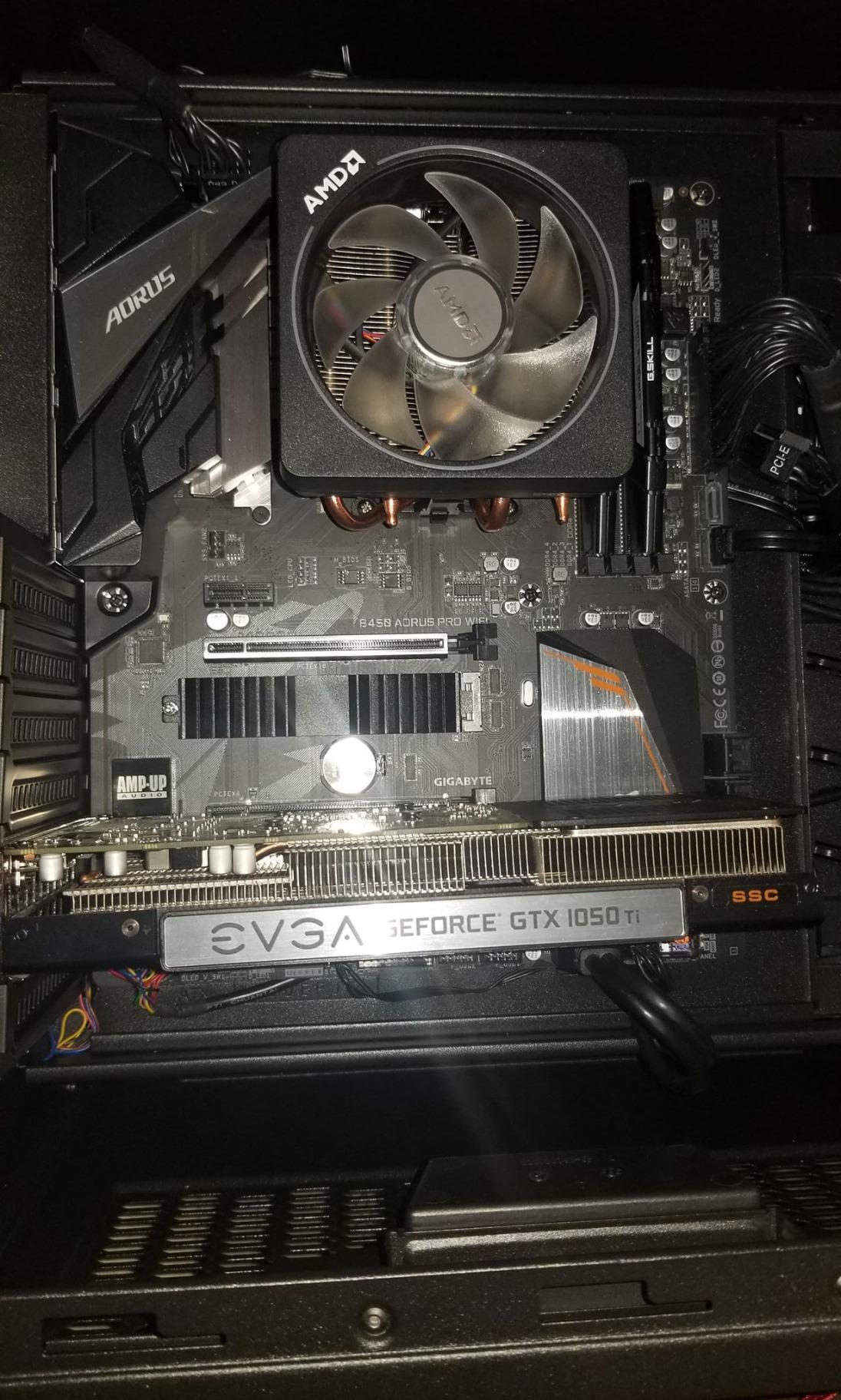 GIGABYTE B450 AORUS PRO Wi-Fi (AMD Ryzen AM4/ATX/M.2 Thermal Guard with Onboard Wi-Fi/HDMI/DVI/USB 3.1 Gen 2/DDR4/Motherboard) customer photo 1