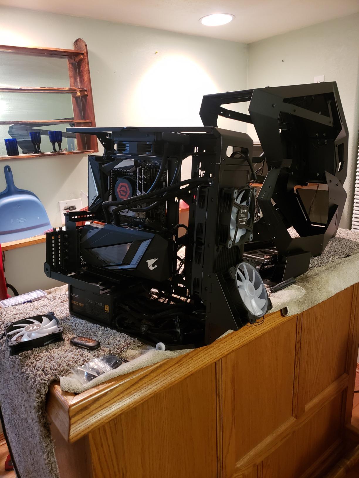 Gigabyte Z390 AORUS MASTER (Intel LGA1151/Z390/ATX/3xM.2 Thermal Guard/Onboard AC Wi-Fi/ESS Sabre DAC/Gaming Motherboard) customer photo 2
