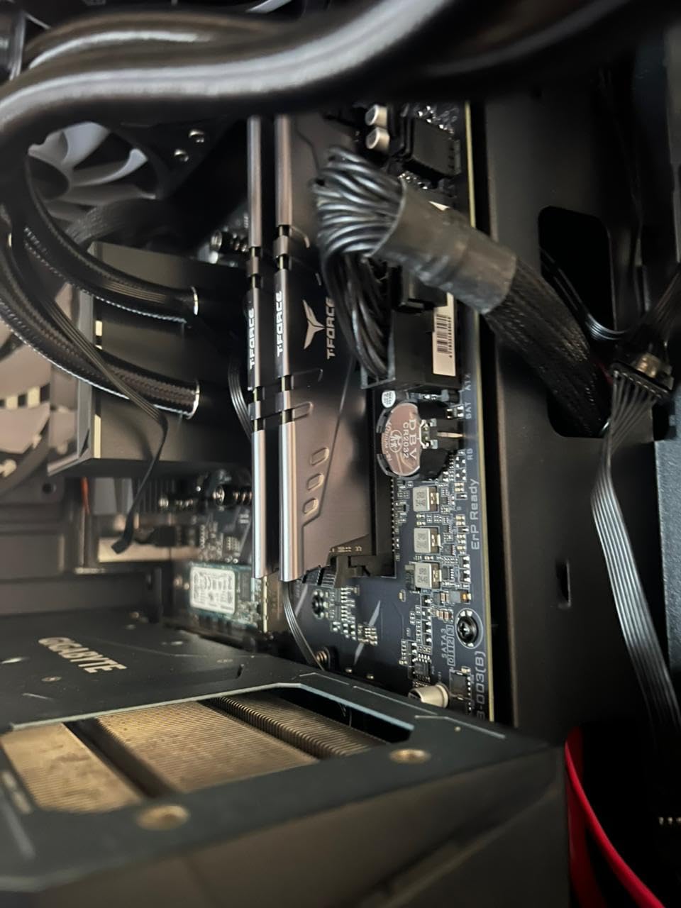 TEAMGROUP T-Force Vulcan Z DDR4 16GB Kit (2x8GB) 3200MHz (PC4-25600) CL16 Desktop Memory Module Ram (Gray) - TLZGD416G3200HC16CDC01 customer photo 1