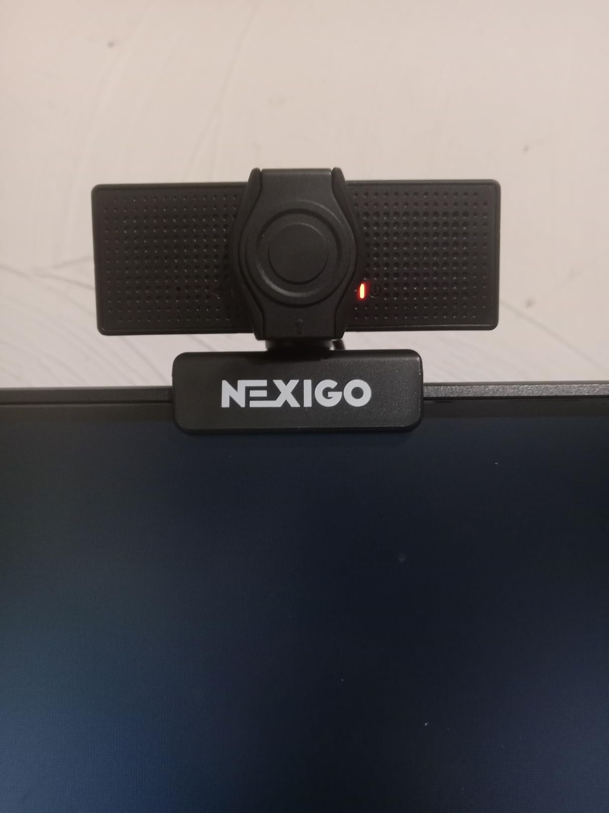 NexiGo N60 1080P Webcam with Microphone, Software Control and Privacy Cover, USB HD Computer Web Camera, Plug and Play, for Zoom/Skype/Teams, Conferencing and Video Calling customer photo 1