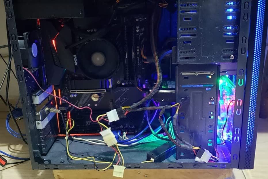 GIGABYTE B550 AORUS Elite AM4 AMD/B550/ATX/Dual M.2/SATA 6Gb/s/USB 3.2 Gen 2/2.5 GbE LAN/Realtek ALC1200/HDMI/DP/PCIe4.0/DDR4/Gaming Motherboard customer photo 2