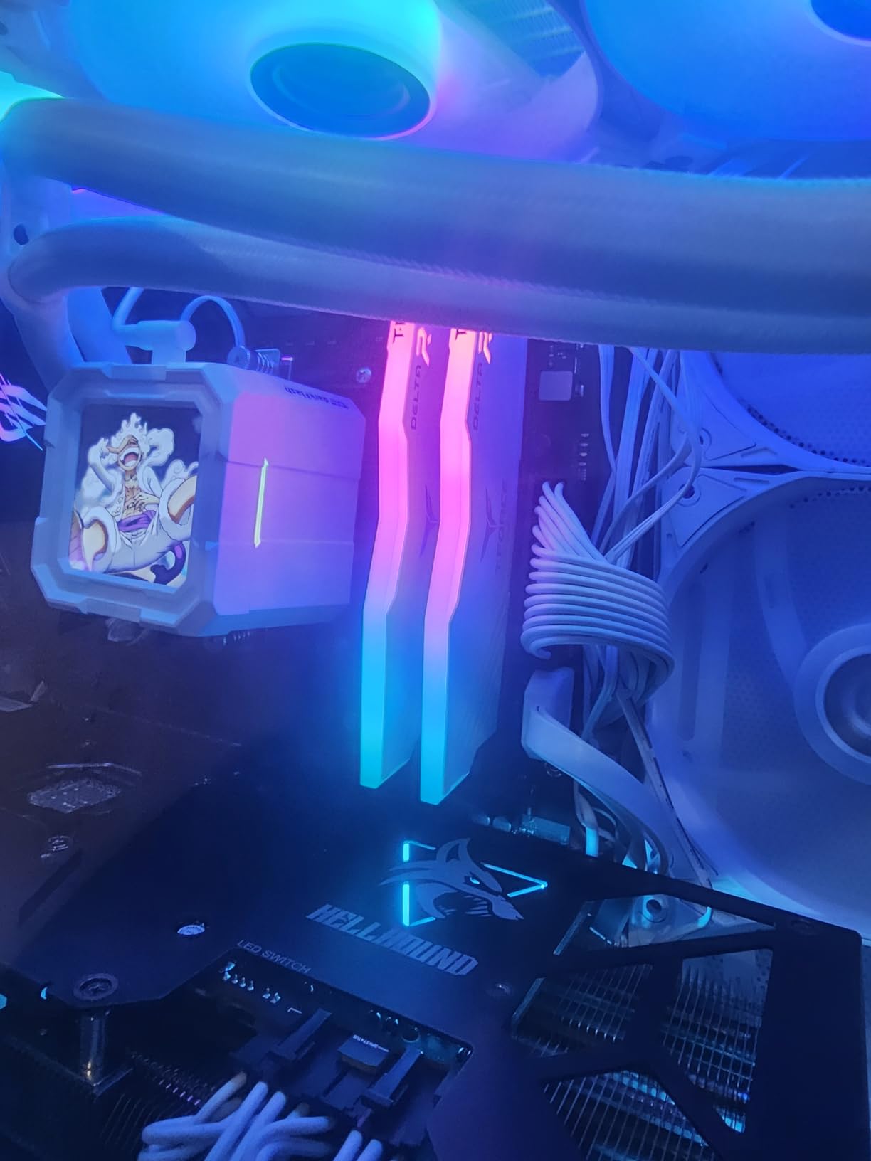 TEAMGROUP T-Force Delta RGB DDR4 16GB (2x8GB) 3600MHz CL18 Desktop Gaming Memory customer photo 2