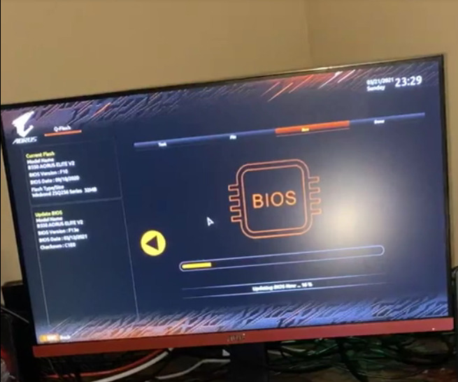 Gigabyte B550 AORUS Elite V2 (AMD Ryzen 5000/B550/ATX/PCIe4.0/DDR4/USB3.2 Gen 1/Realtek ALC1200/M.2/2.5 GbE LAN/HDMI/DP/Gaming Motherboard) customer photo 2