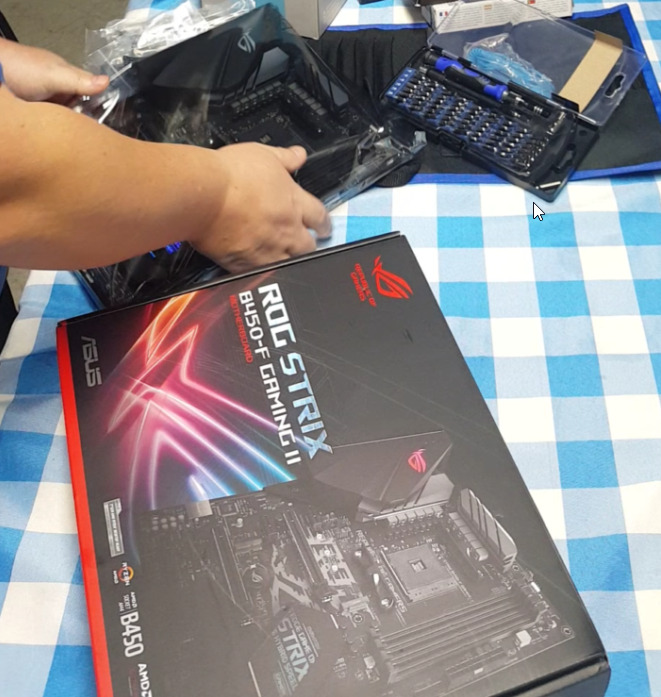 ASUS ROG Strix B450-F Gaming II AMD AM4 (Ryzen 5000, 3rd Gen Ryzen ATX Gaming Motherboard (8+4 Power Stages, HDMI 2.0b/DP, 2 x PCIe 3.0 x16, USB 3.2 Gen 2 Type-C, BIOS Flashback, 256Mb BIOS Flash ROM) customer photo 2