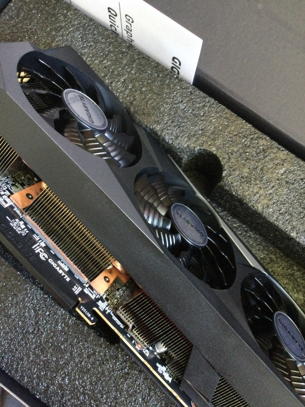 GIGABYTE AMD Radeon RX 6800 XT Gaming OC 16G Graphics Card, 16GB of GDDR6 Memory, Powered by AMD RDNA 2, HDMI 2.1, WINDFORCE 3X Cooling System, GV-R68XTGAMING OC-16GD customer photo 1