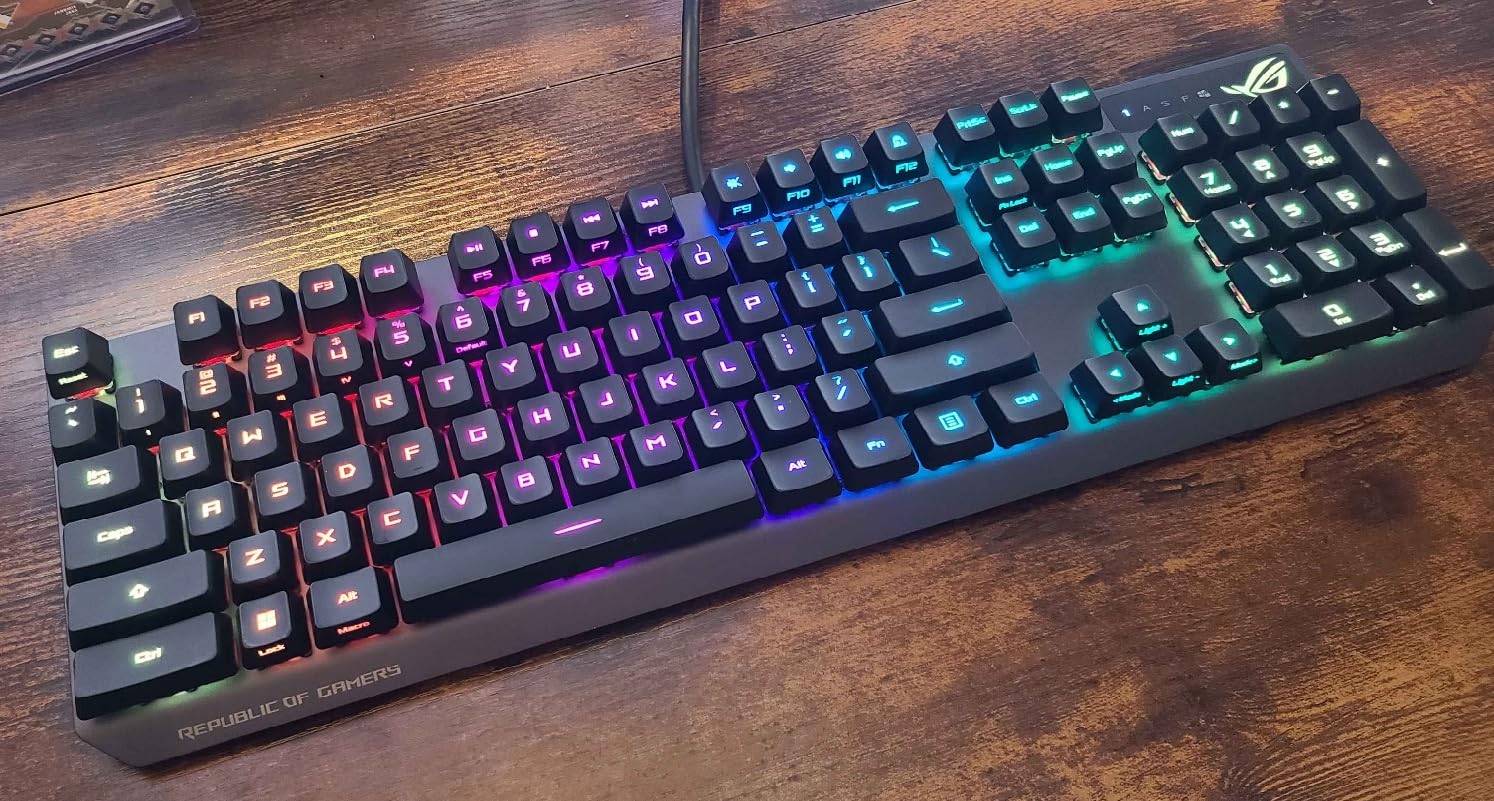 ASUS ROG Strix Scope RX Gaming Mechanical Keyboard, Red Optical Switches, USB 2.0 Passthrough, 2X Wider Ctrl Key, Aura Sync, Armoury Crate RGB Lighting, Black customer photo 1