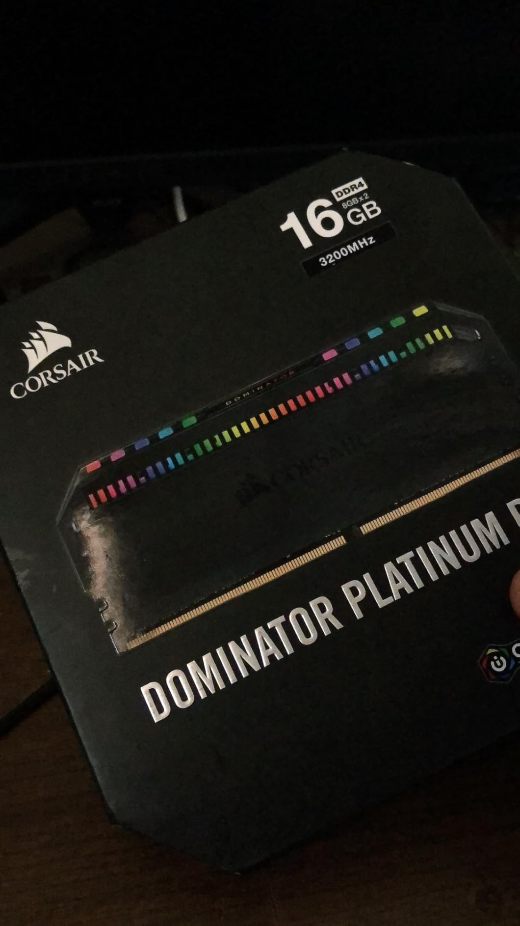 CORSAIR Dominator Platinum RGB 16GB (2x8GB) DDR4 3200 (PC4-28800) C16 1.35V AMD Optimized Memory - Black customer photo 1