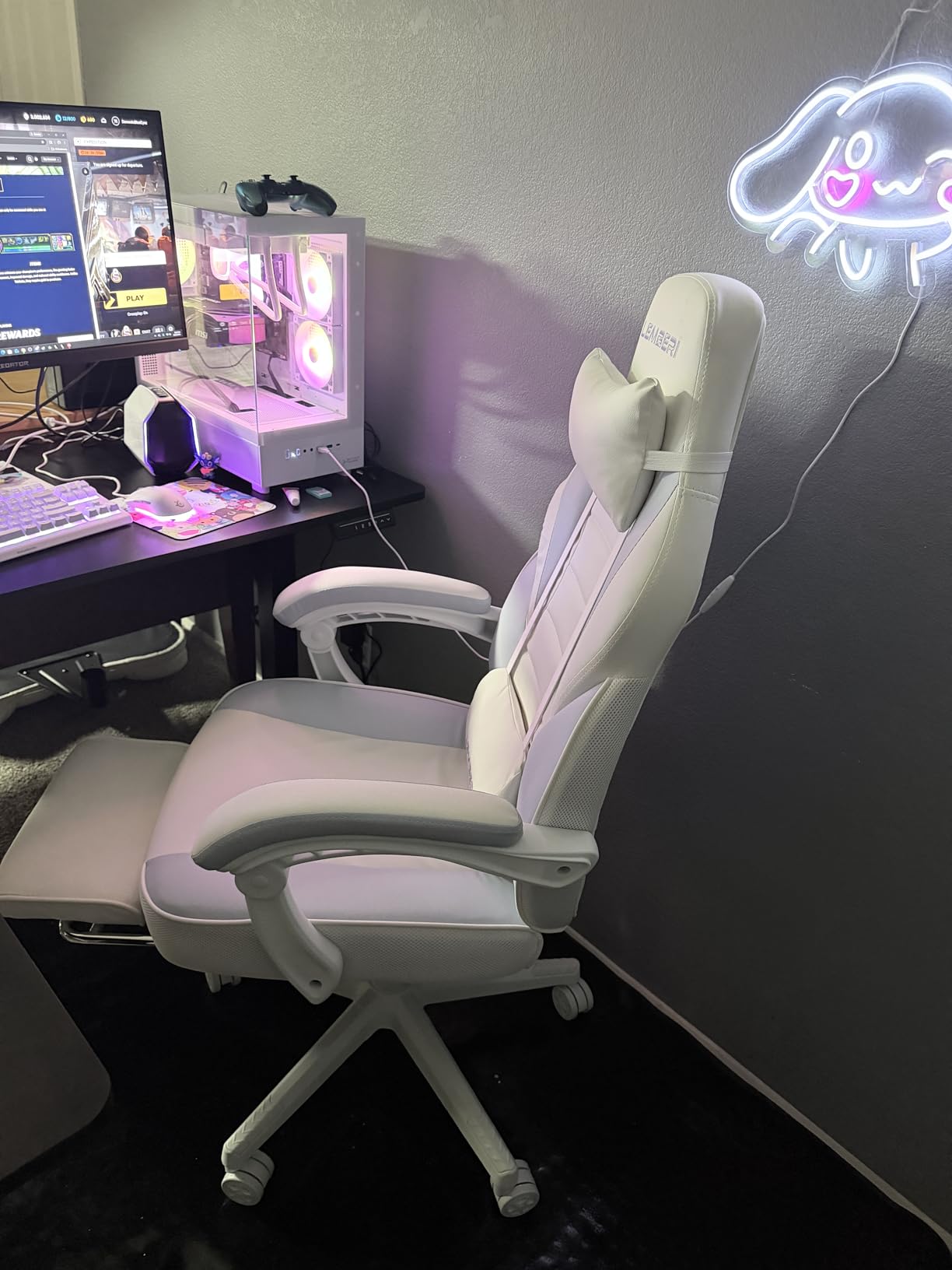 LEMBERI Big and Tall Gaming Chair 400lb Capacity, Heavy-Duty Office Chair with Reinforced Footrest, Wide Seat High Back PC Desk Chair customer photo 1