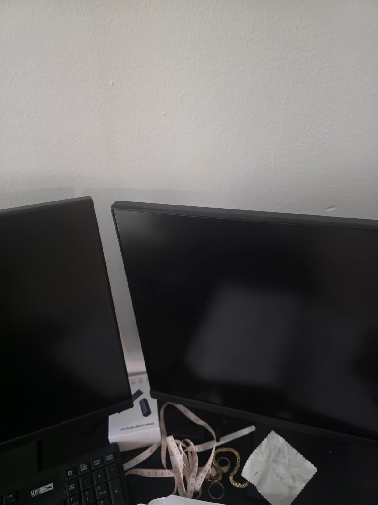 KOORUI New 22 Inch Computer Monitor FHD 1080P 120Hz PC Gaming Screen VA Panel Ultra-Slim Display 4000:1 Contrast Ratio with Adaptive Sync (HDMI/VGA/VESA Compatible 100x100mm/Audio Out), Tilt, Black customer photo 1