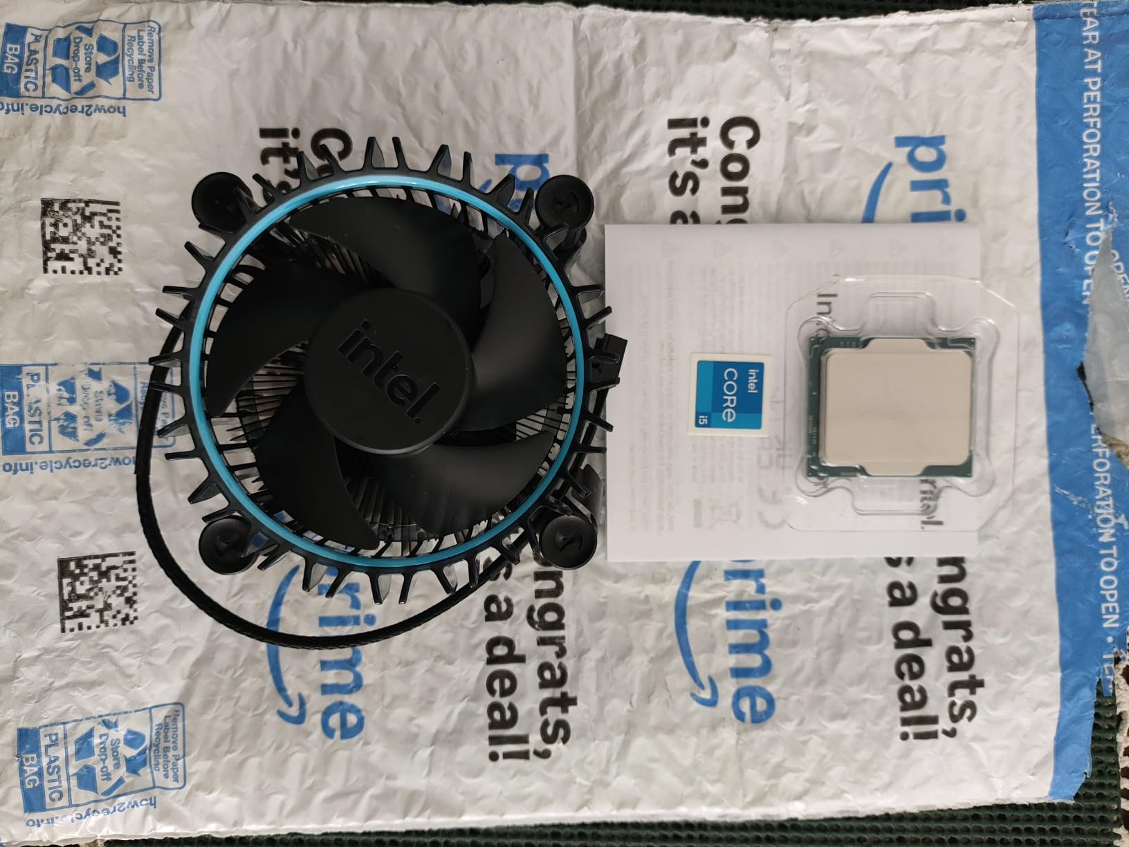 Intel Core i5-12400F Desktop Processor 6 Cores up to 4.4 GHz LGA1700 customer photo 2