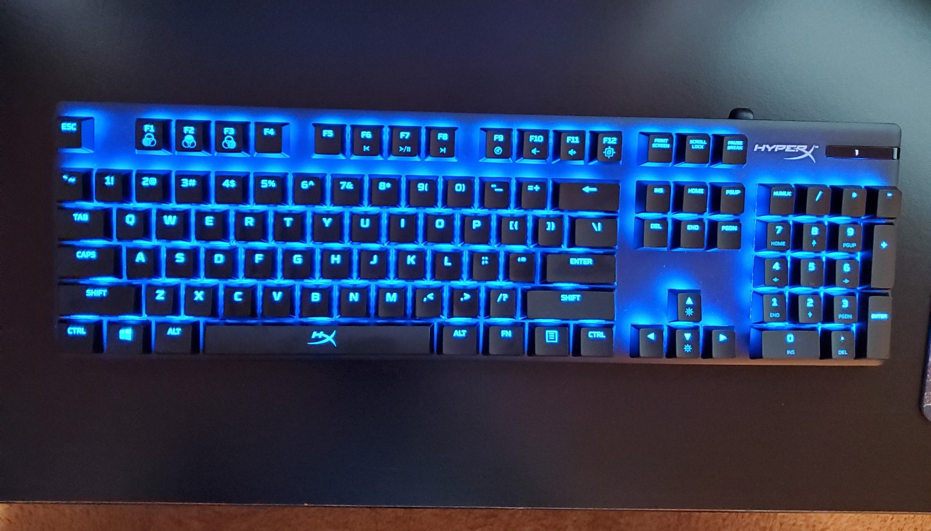 HyperX Alloy Origins 65 - Mechanical Gaming Keyboard - Compact 65% Form Factor - Linear Red Switch - Double Shot PBT Keycaps - RGB LED Backlit - NGENUITY Software Compatible, Black customer photo 2