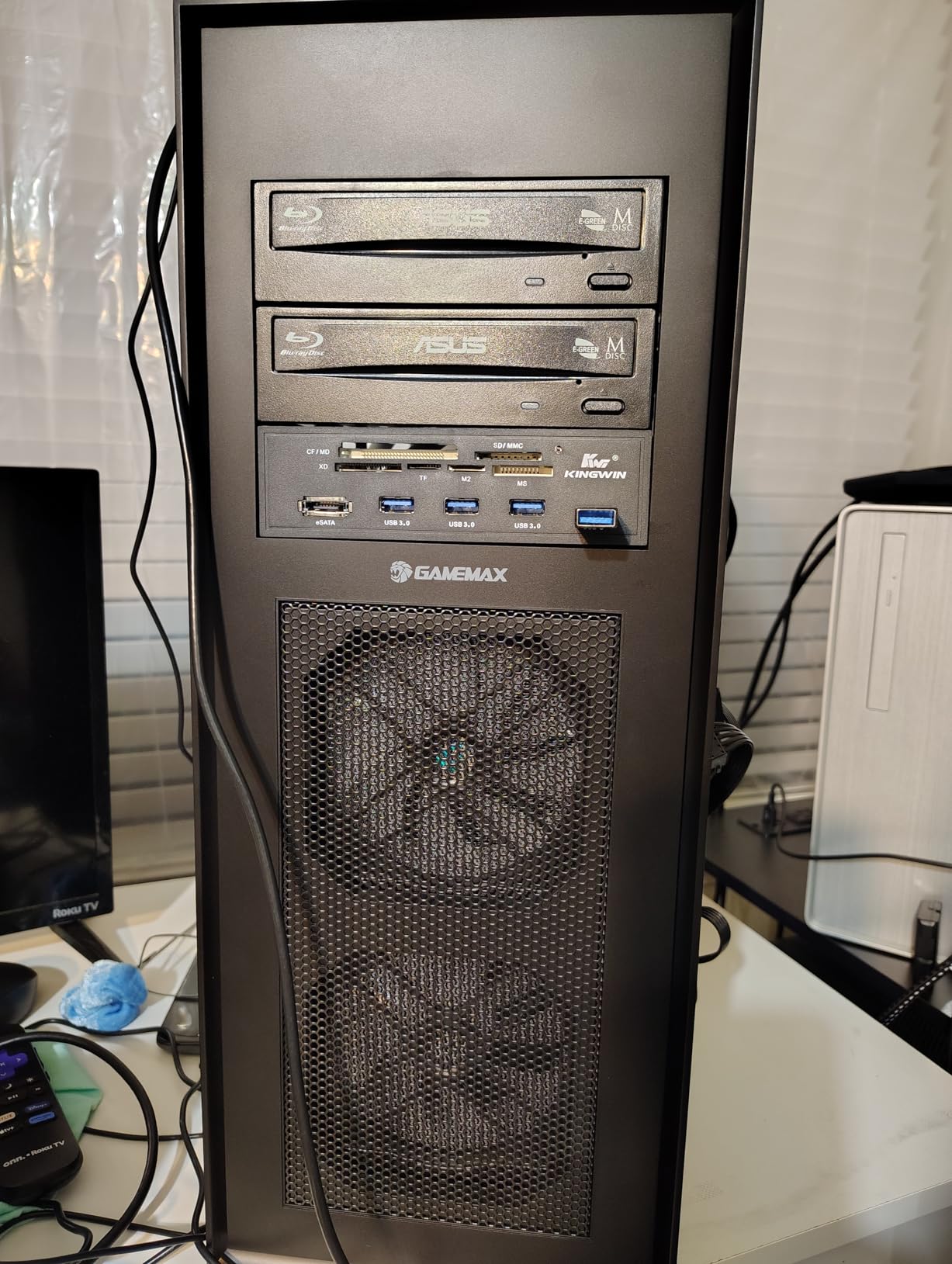 Thermaltake Toughpower GF3 1200W; ATX 3.1; x2 Native PCIe 5.1 12V-2x6; Flat Cables; Color Matched Connectors; Japanese Main Capacitors; 135mm Fan; 80 Plus Gold Certified; Black; PS-TPD-1200FNFAGU-4 customer photo 1