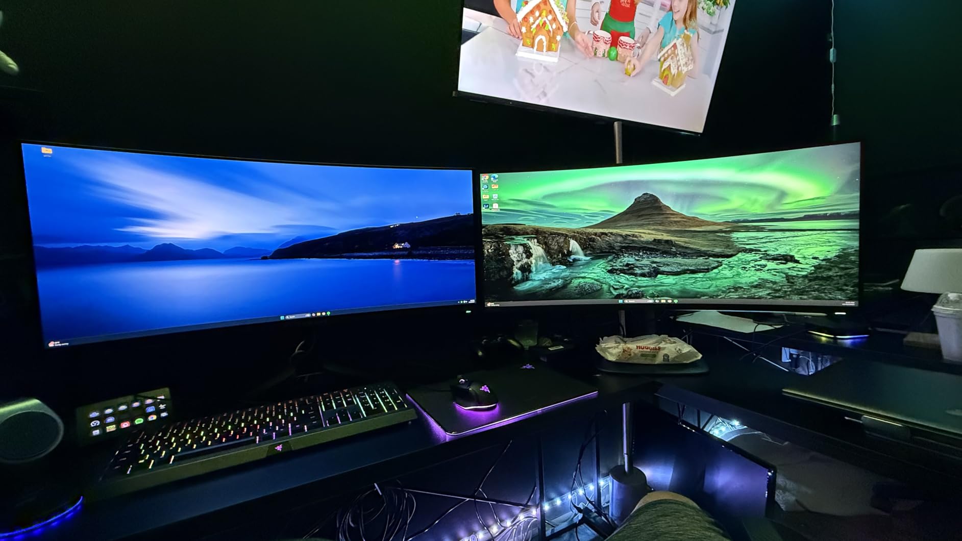 Alienware AW3423DWF Curved QD-OLED Gaming Monitor - 34-inch Quantum Dot OLED 0.1Ms 165Hz 21:9 Curved Display, 99.3% DCI-P3 Color Gamut, VESA DisplayHDR True Black 400, AMD FreeSync Premium Pro customer photo 1