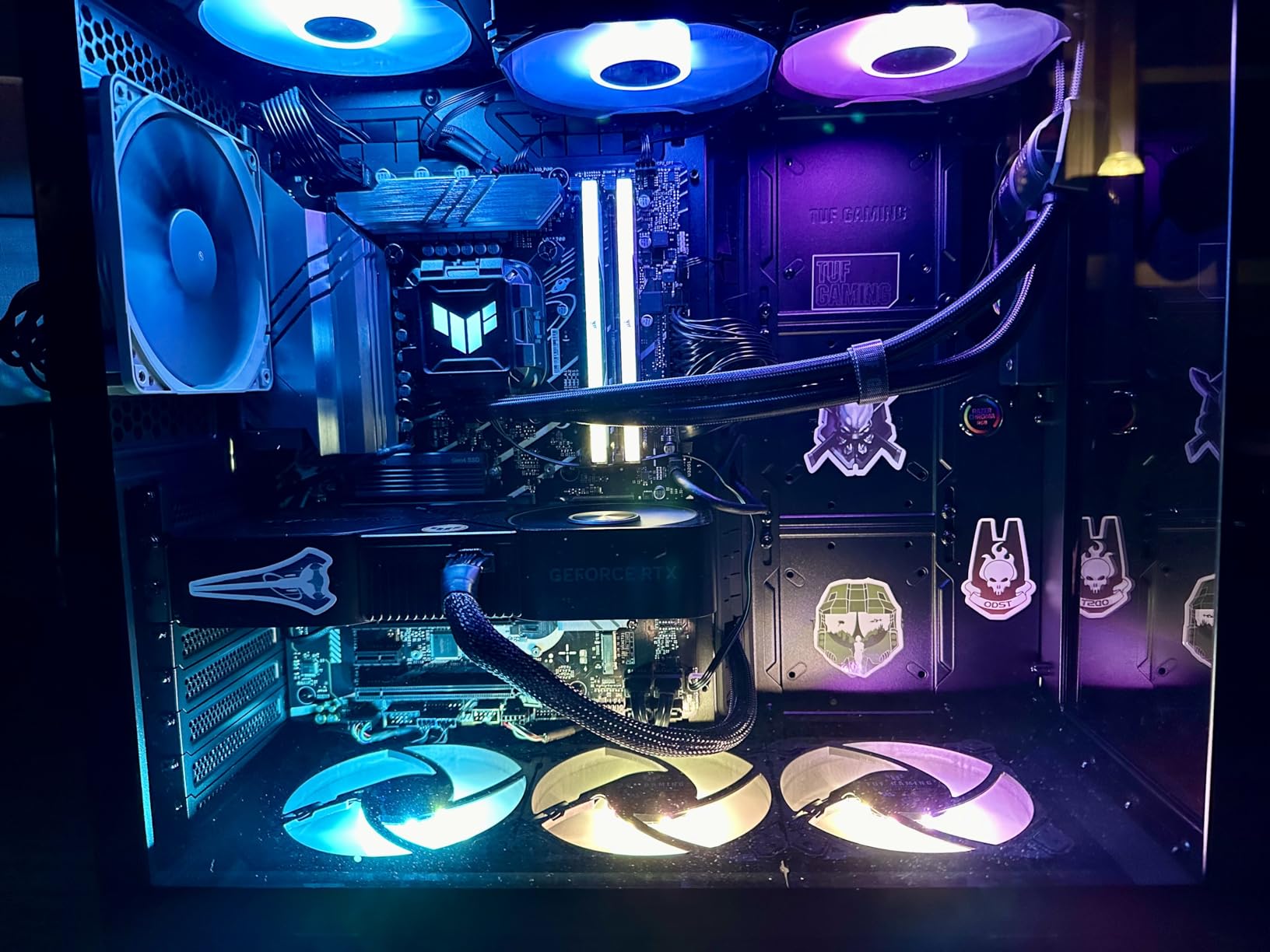 ASUS TUF Gaming GT502 ATX Full Tower PC Case, Dual Chamber, Tool-Free Side Panel, Modular Design, 2- Way GPU Mounting Compatible, 360mm and 280mm Radiator Compatible, 2 Year Warranty customer photo 1