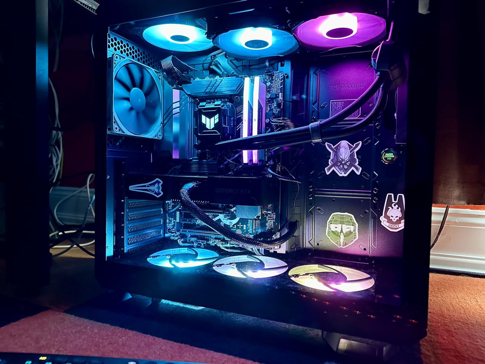 ASUS TUF Gaming GT502 ATX Full Tower PC Case, Dual Chamber, Tool-Free Side Panel, Modular Design, 2- Way GPU Mounting Compatible, 360mm and 280mm Radiator Compatible, 2 Year Warranty customer photo 2