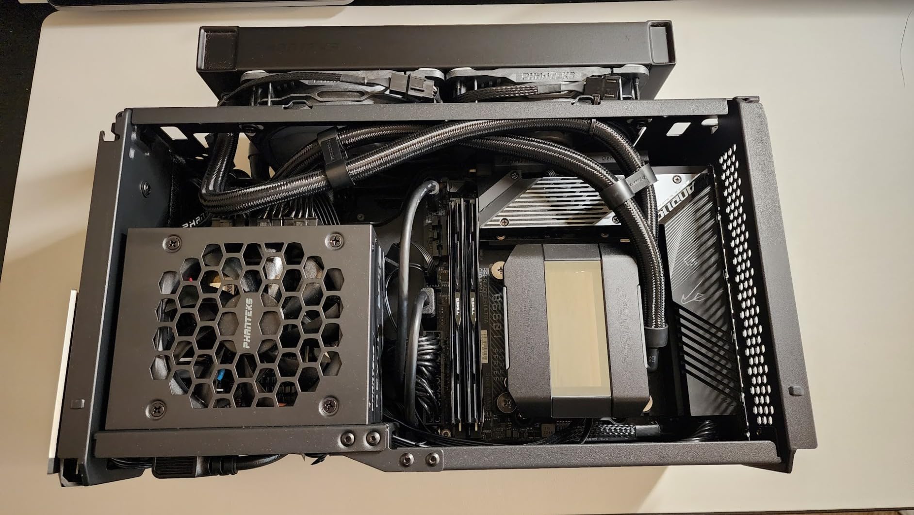 Sapphire Pulse AMD Radeon RX 7900 XTX Gaming Graphics Card with 24GB GDDR6, AMD RDNA 3 customer photo 1