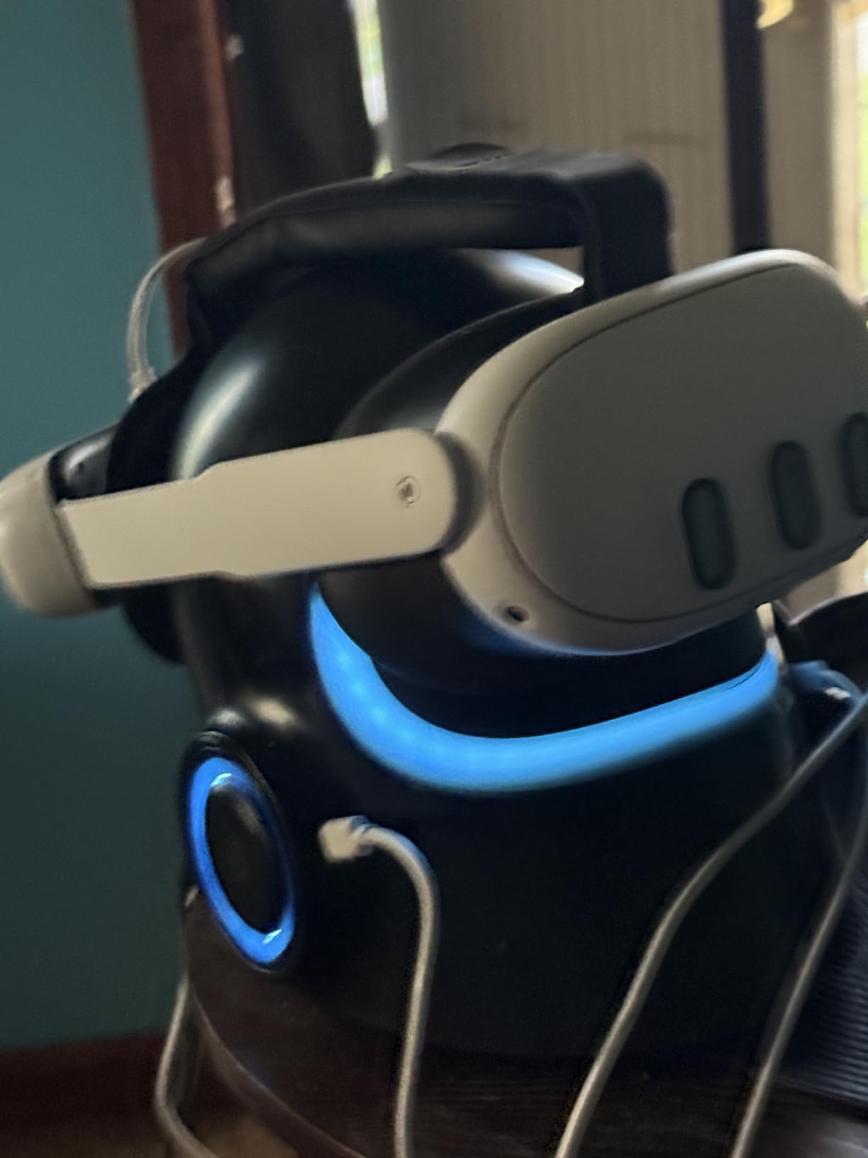 Meta Quest 3 512GB | VR Without Wires - Gorilla Tag Cardboard Monkenaut Bundle - Amazon Exclusive customer photo 2