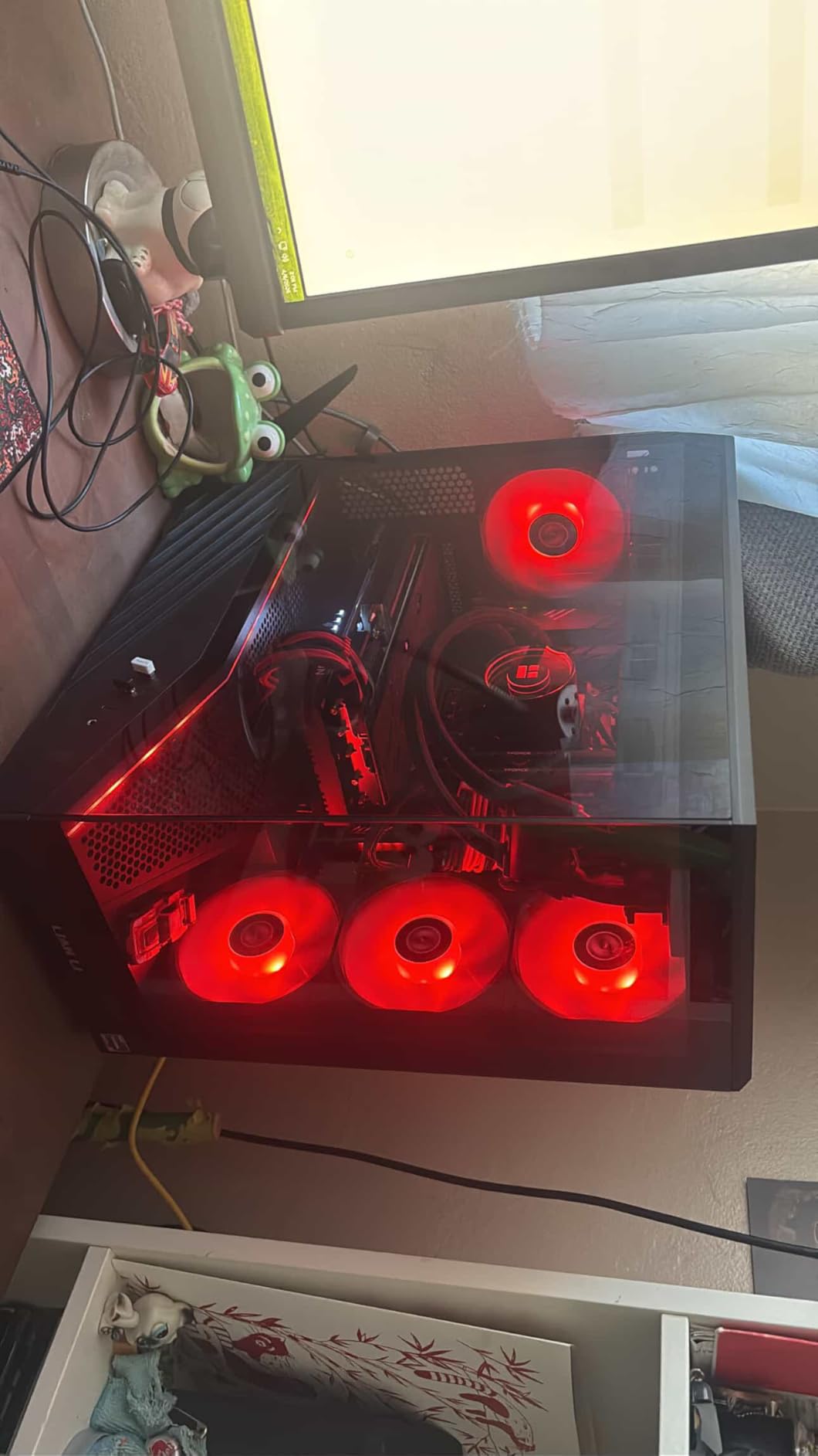 ASRock AMD Radeon RX 7700 XT Challenger 12GB (VR Dedicated) customer photo 1