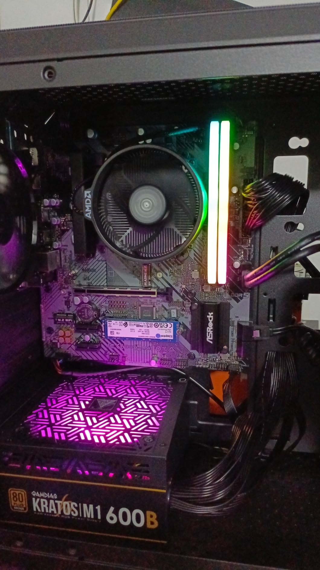 ASRock B650M-HM.2+ AMD AM5 Micro-ATX Motherboard, Supports AMD Ryzen 9000/8000/7000 Series Processors, DDR5 6400+ (OC), PCIe 5.0 M.2, Gigabit LAN, 6+1+1 Power Phase customer photo 2
