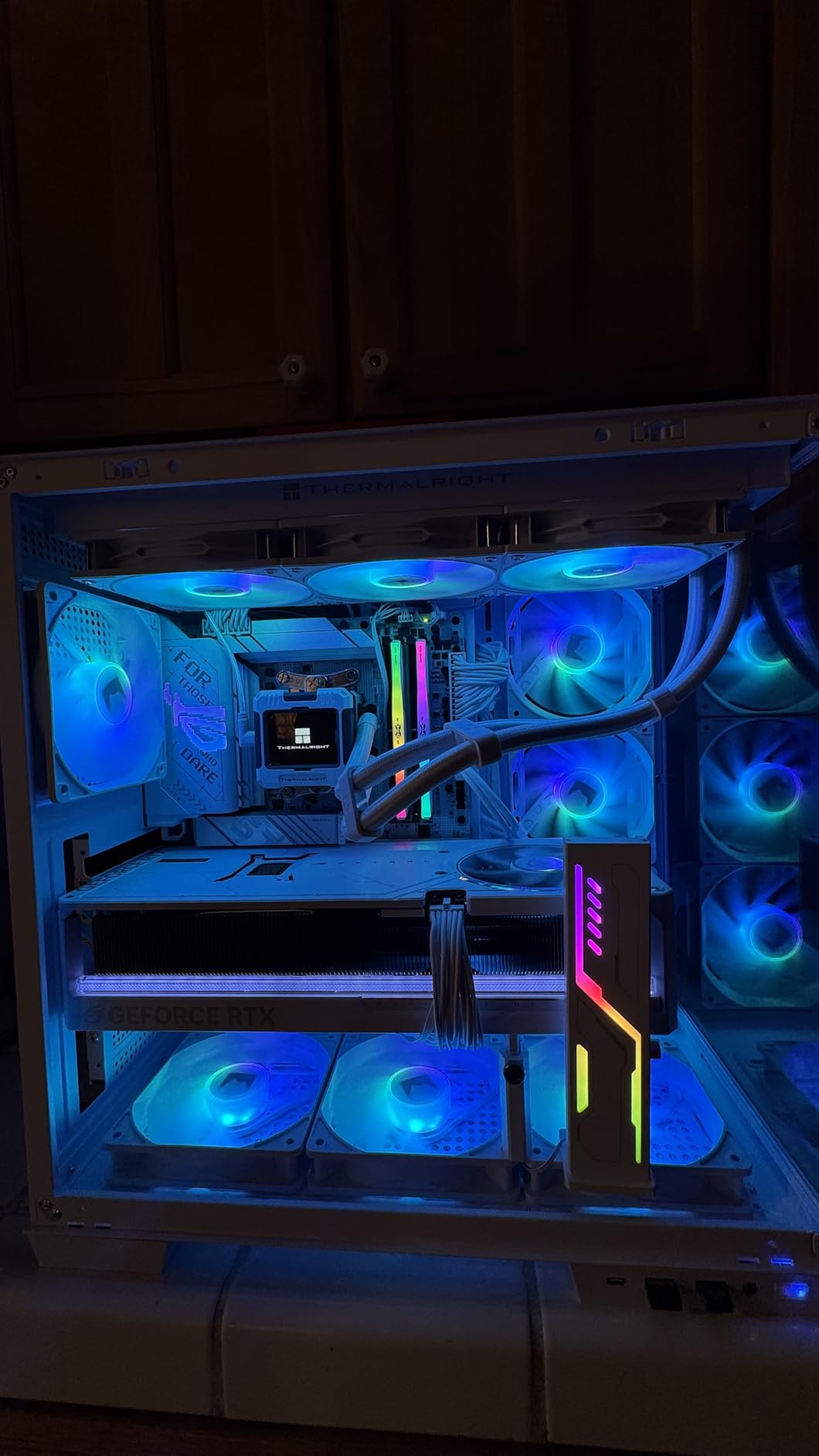 Thermalright FW 360 White ARGB-360mm AIO CPU Liquid Cooler,IPS LCD Screen with 320 * 240 Resolution,for AM4/AM5/Intel LGA1700,'2.4 inch'Magnet-Absorbent LCD Screen for Images -White customer photo 2