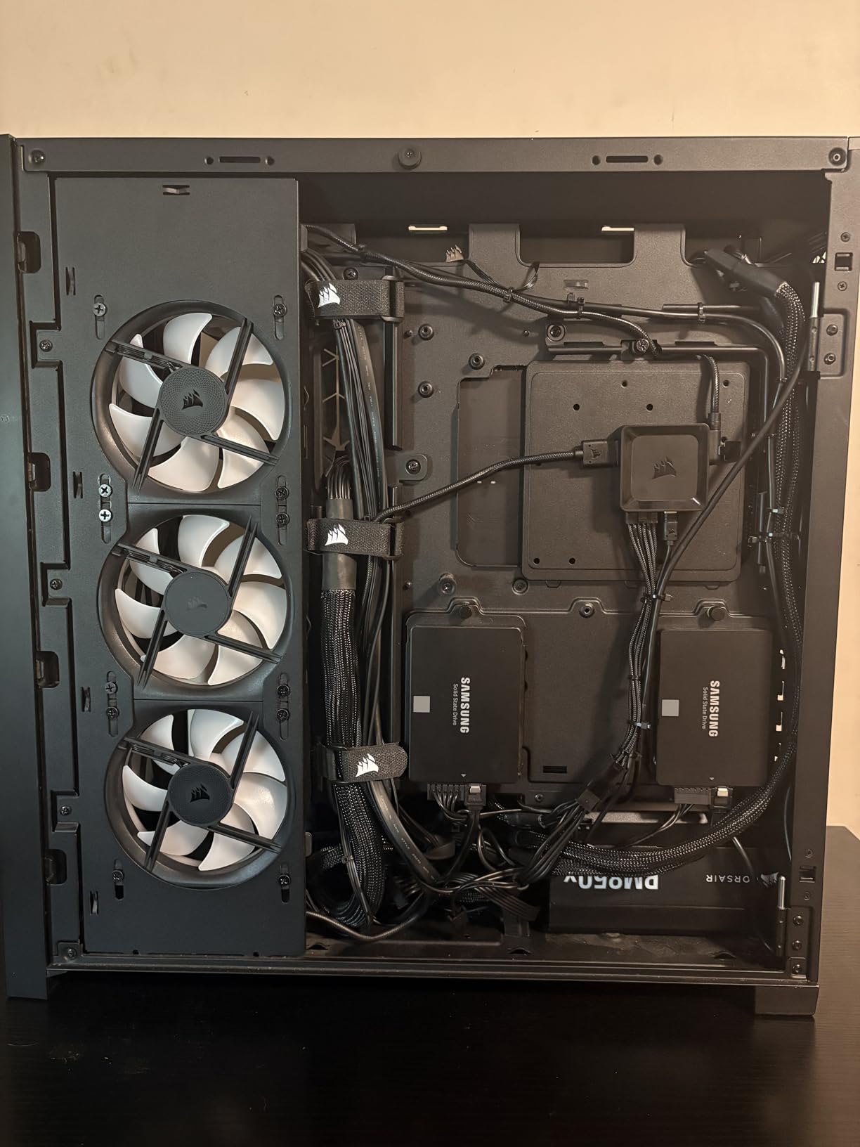 CORSAIR iCUE Link LX140 RGB 140mm PWM Fan Single Pack - Dual Light Loops - Requires iCUE Link System Hub (Sold Separately) - CORSAIR AirGuide Technology - Black customer photo 2