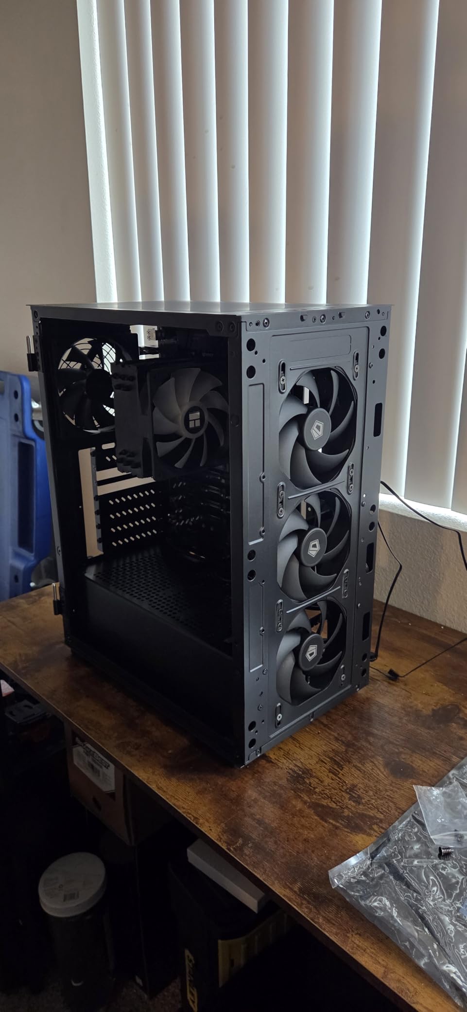DARKROCK EC2 Black ATX Mid Tower PC Case customer photo 2