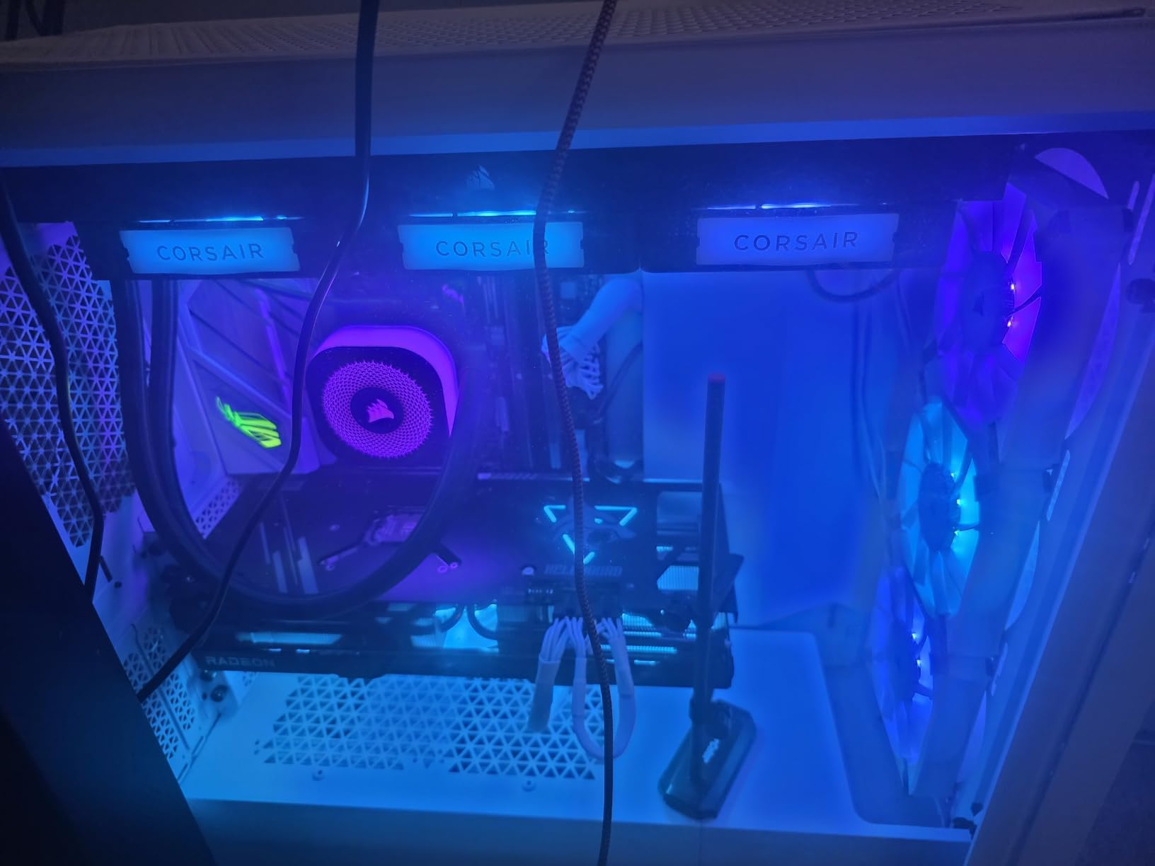 Corsair iCUE Link Titan 280 RX RGB AIO Liquid CPU Cooler customer photo 2