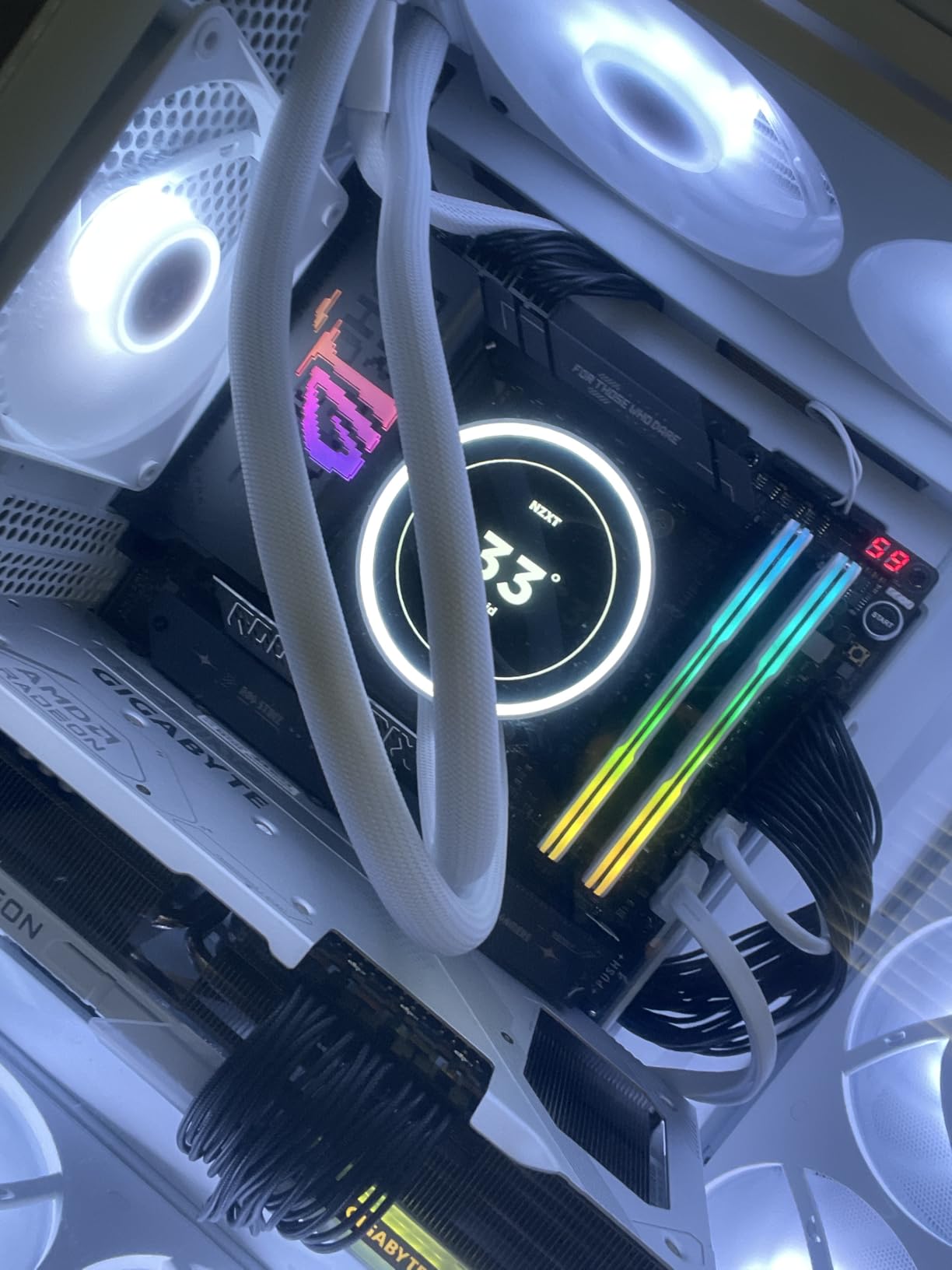 ASUS ROG Strix X870E-E Gaming WiFi AMD AM5 X870 ATX Motherboard 18+2+2 Power Stages, Dynamic OC Switcher, Core Flex, DDR5 AEMP, WiFi 7, 5X M.2, PCIe 5.0, Q-Release Slim, USB4, AI OCing & Networking customer photo 1