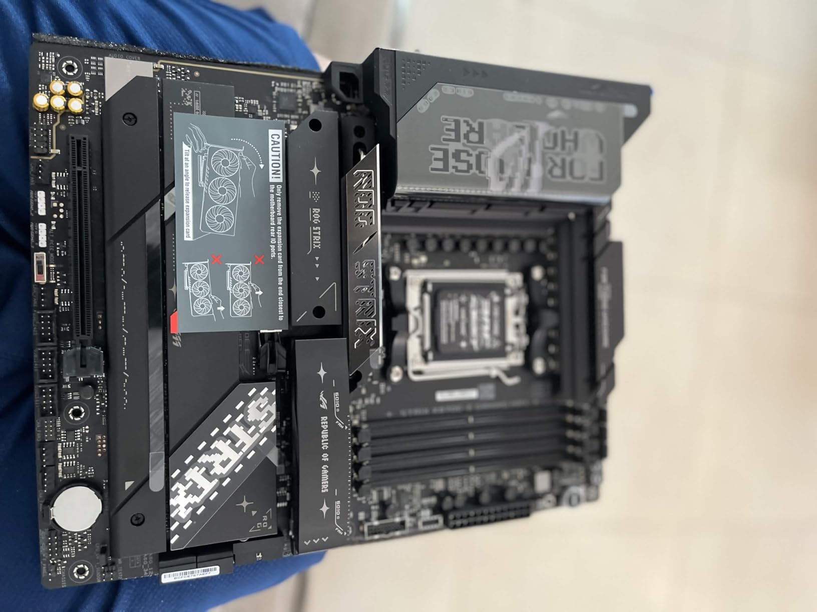 ASUS ROG Strix X870E-E Gaming WiFi AMD AM5 X870 ATX Motherboard 18+2+2 Power Stages, Dynamic OC Switcher, Core Flex, DDR5 AEMP, WiFi 7, 5X M.2, PCIe 5.0, Q-Release Slim, USB4, AI OCing & Networking customer photo 2
