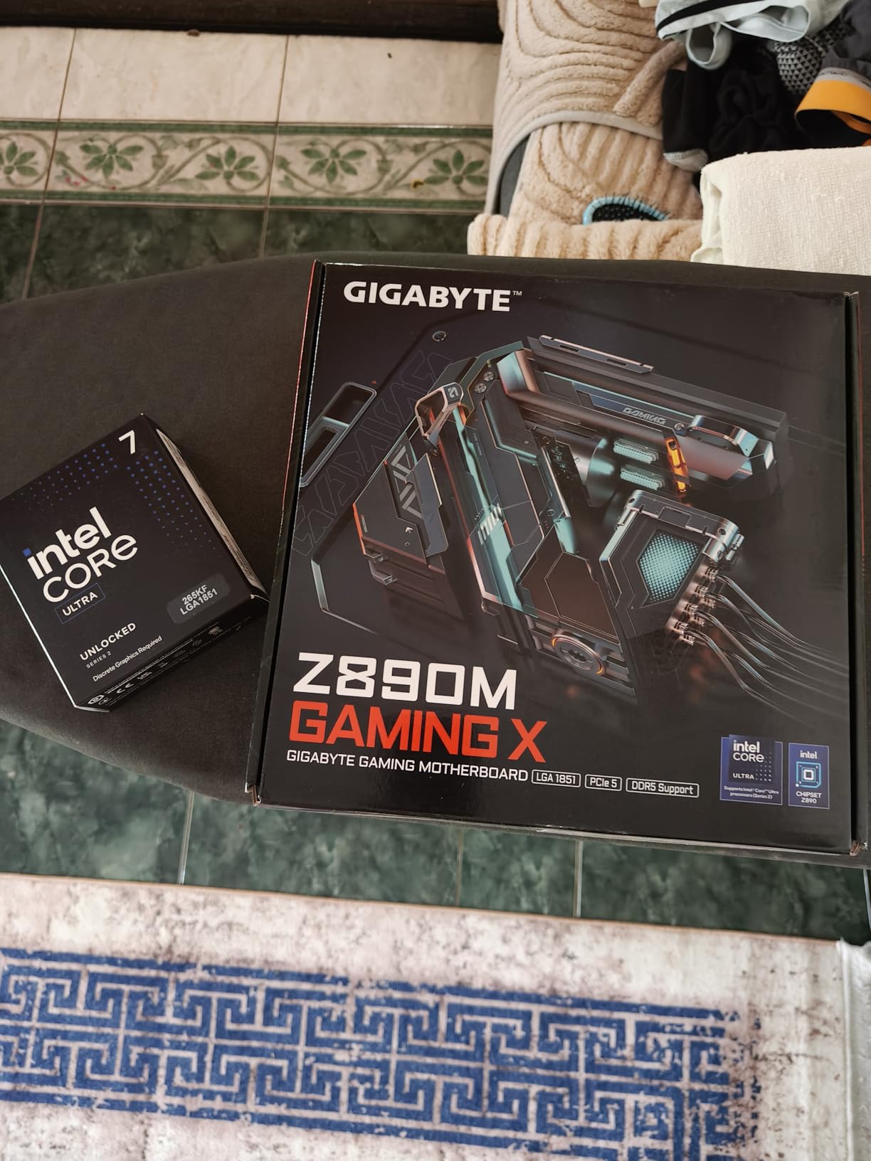 Intel Core Ultra 7 Desktop Processor 265KF - 20 cores (8 P-cores + 12 E-cores) up to 5.5 GHz customer photo 1
