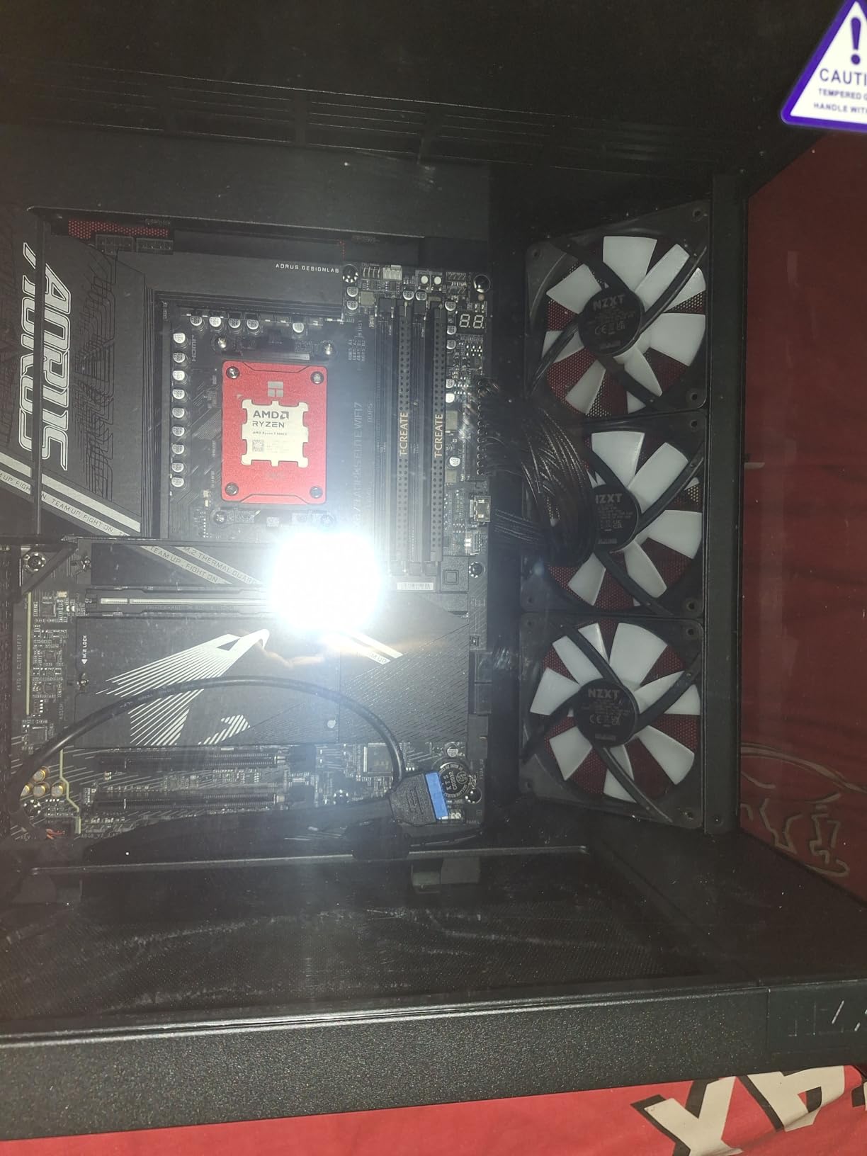 GIGABYTE X870 AORUS Elite WIFI7 AMD AM5 LGA 1718 Motherboard, ATX, DDR5, 4X M.2, PCIe 5.0, USB4, WIFI7, 2.5GbE LAN, EZ-Latch, 5-Year Warranty customer photo 1