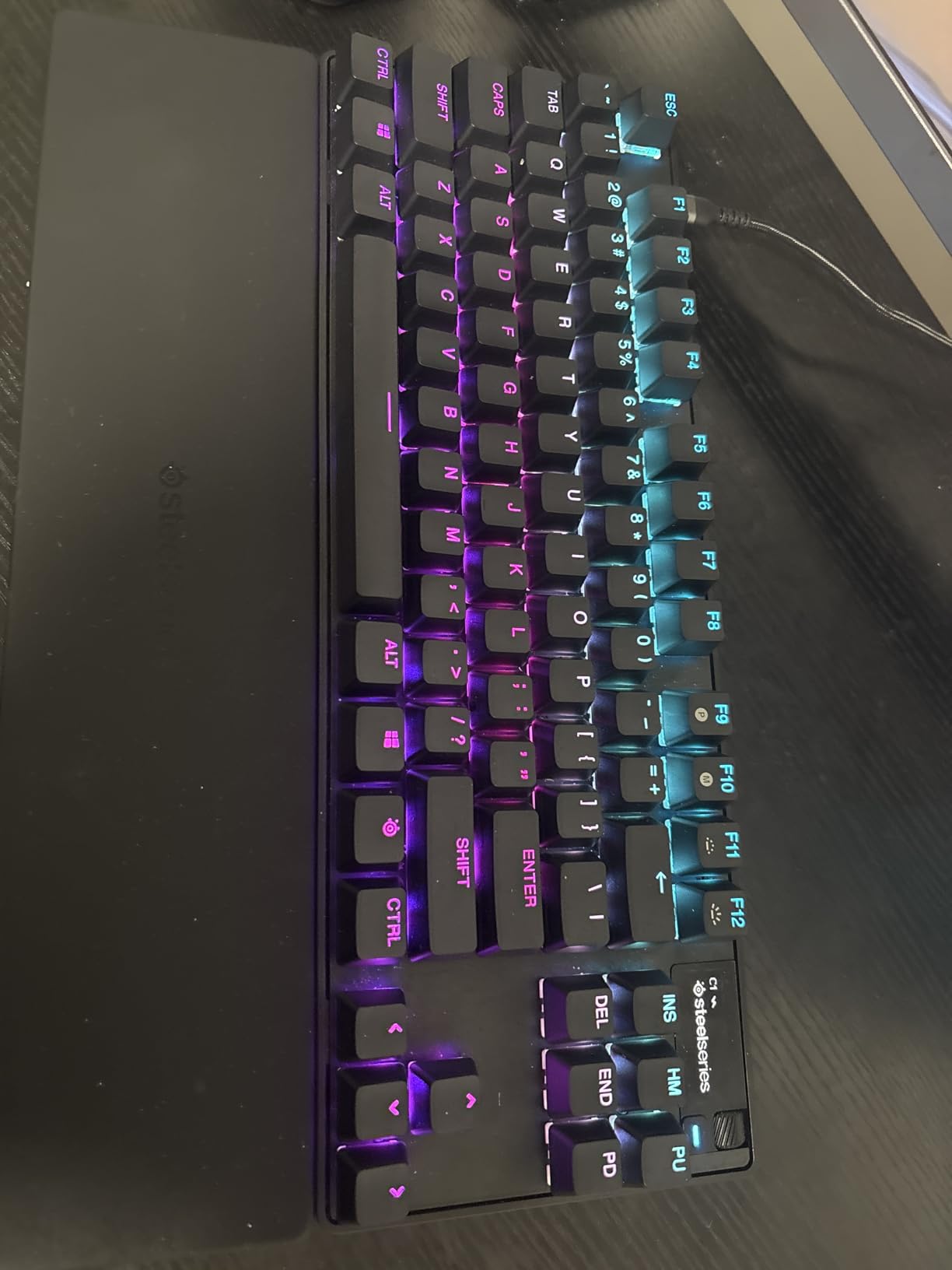 SteelSeries Apex Pro TKL Gen 3 Gaming Keyboard - OmniPoint 3.0 Analog Magnetic Switches, Quickset Auto-Presets (Rapid Trigger, Rapid Tap/SOCD, Protection Mode), OLED, RGB, PBT Keycaps, USB-C, Black customer photo 2