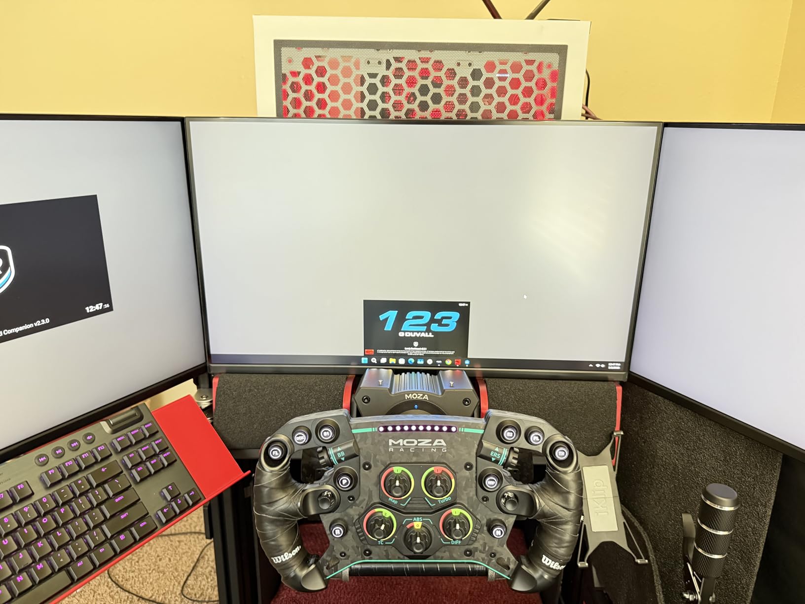 MOZA GS V2P Racing Steering Wheel for PC, 300mm GT Driving Wheel, All-aluminum Quick Release customer photo 1