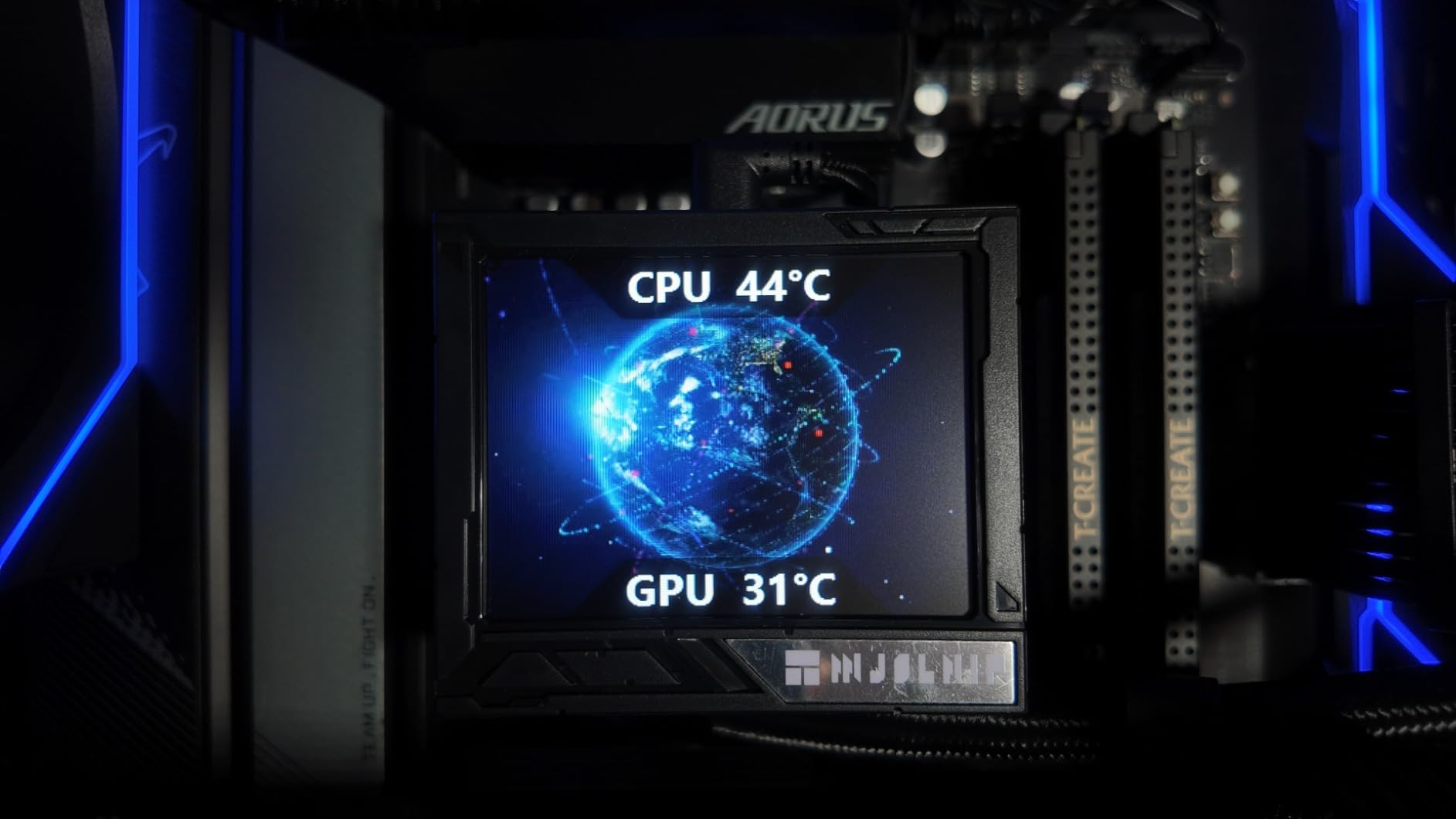 Thermalright Mjolnir Vision 360 ARGB White AIO CPU Liquid Cooler,IPS LCD Screen with 320 * 240 Resolution,for AM4/AM5 and LGA1700/1851,'3.5 inch'Magnet-Absorbent LCD Screen for Images customer photo 1