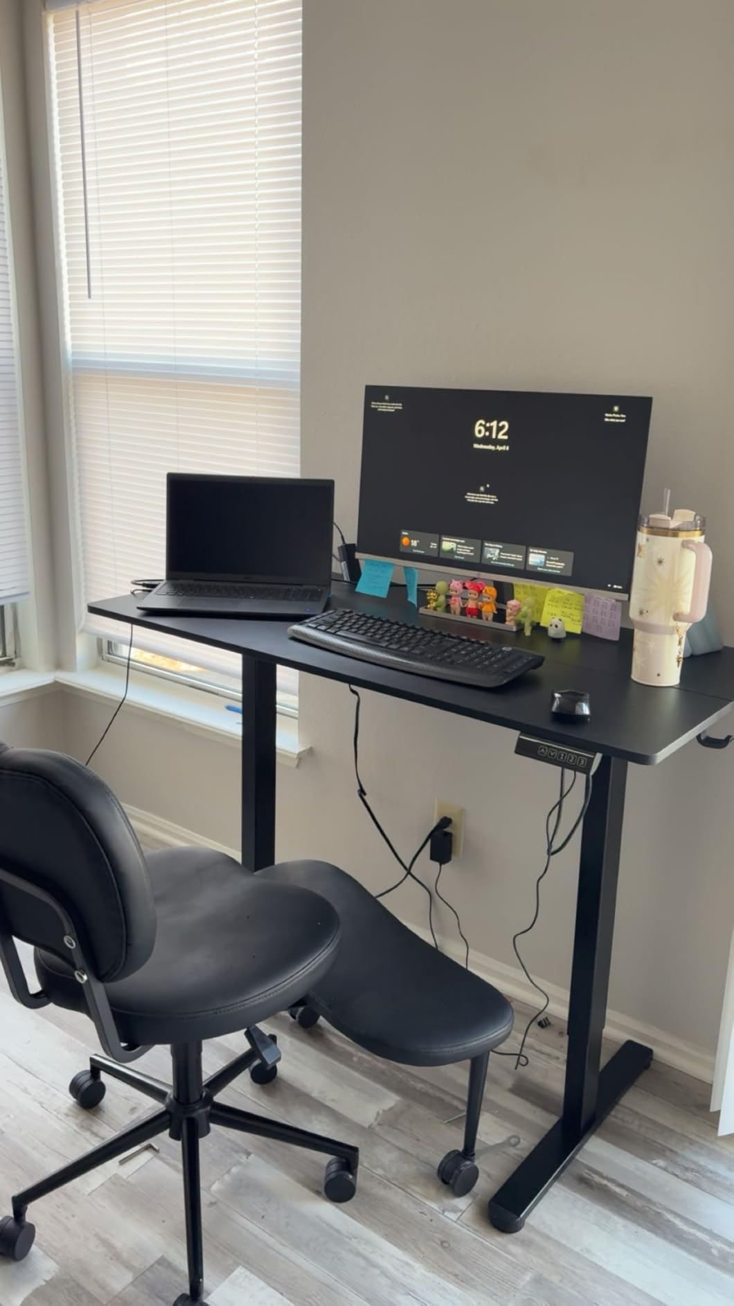 DEVAISE 48 Inch Electric Standing Desk, Adjustable Computer Desk for Home Office, Ergonomic Sit to Stand Desk with LED Touchscreen, Headphone Hook, 3 Memory Preset, with Split Top, Black customer photo 2