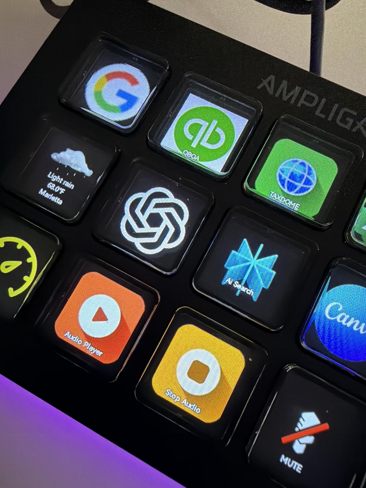FIFINE AmpliGame Gaming Controller with 15 Shortcuts for OBS Streaming Studio with Macro Keys, Trigger Actions, PC Media RGB Controller customer photo 2