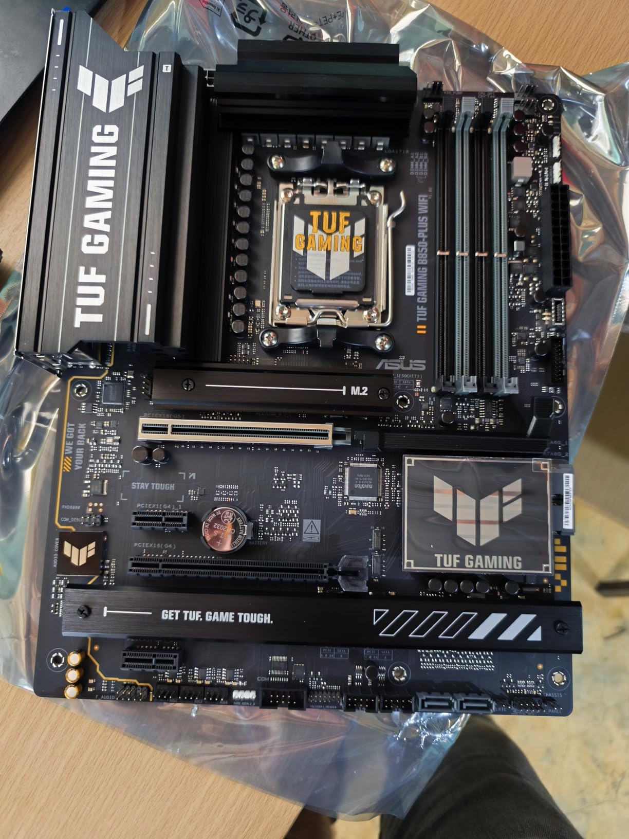 ASUS TUF Gaming B850-PLUS WiFi AMD AM5 B850 ATX Motherboard, 14+2+1 80A Stages, AI Ready, DDR5, PCIe 5.0, 3X M.2, Wi-Fi 7, 2.5Gb LAN, DisplayPort, HDMI, USB 10Gbps & 20Gbps Type-C, BIOS Flashback customer photo 2
