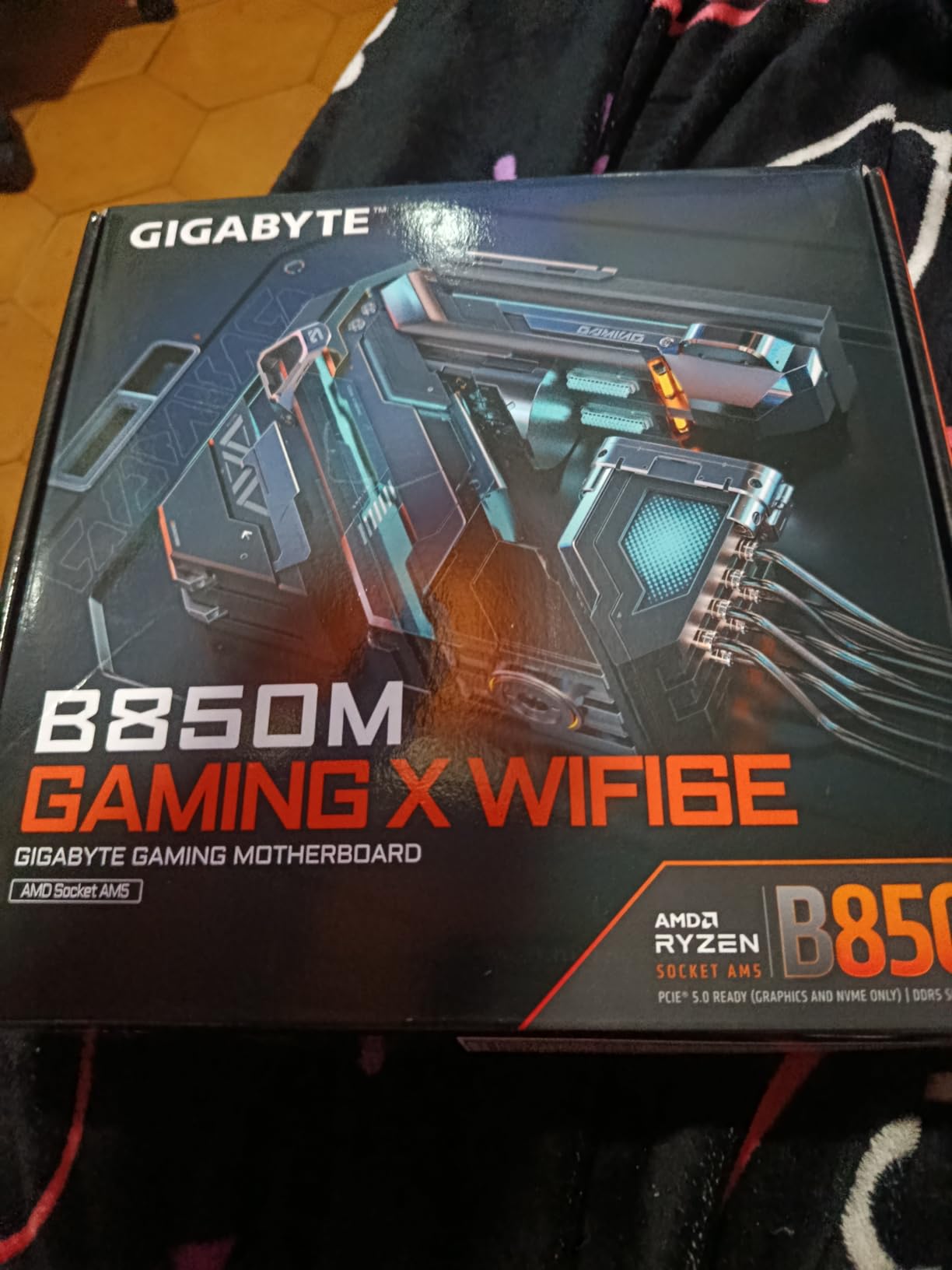 GIGABYTE B850M Gaming X WIFI6E AMD AM5 mATX Motherboard, Support AMD Ryzen 9000/8000/7000 Series, DDR5, 10+2+2 Power Phase, 2X M.2, PCIe 5.0, USB-C, WIFI6E, 2.5GbE LAN, EZ-Latch, 5-Year Warranty customer photo 1
