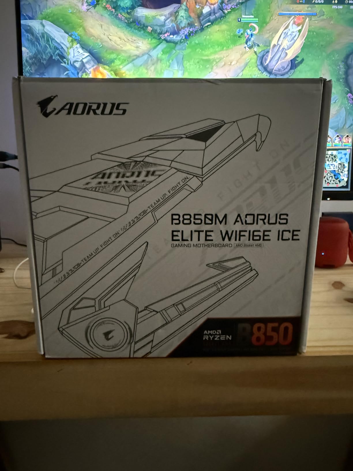 GIGABYTE B850M AORUS Elite WIFI6E ICE AMD AM5 mATX Motherboard, Support AMD Ryzen 9000/8000/7000 Series, DDR5, 12+2+2 Power Phase, 2X M.2, PCIe 5.0, USB-C, WIFI6E, 2.5GbE, EZ-Latch, 5-Year Warranty customer photo 2