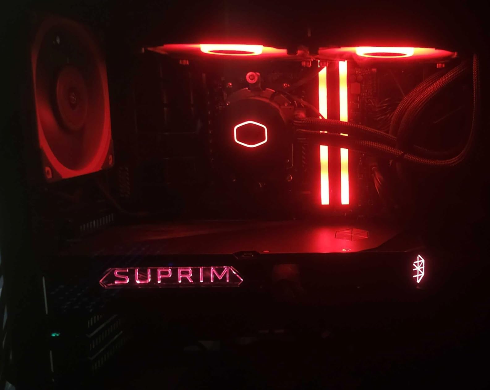 msi Gaming RTX 5080 16G SUPRIM Liquid SOC Graphics Card (16GB GDDR7, 256-bit, Extreme Performance: 2760 MHz, DisplayPort x 3 2.1a, HDMI 2.1b, NVIDIA Blackwell Architecture) customer photo 1