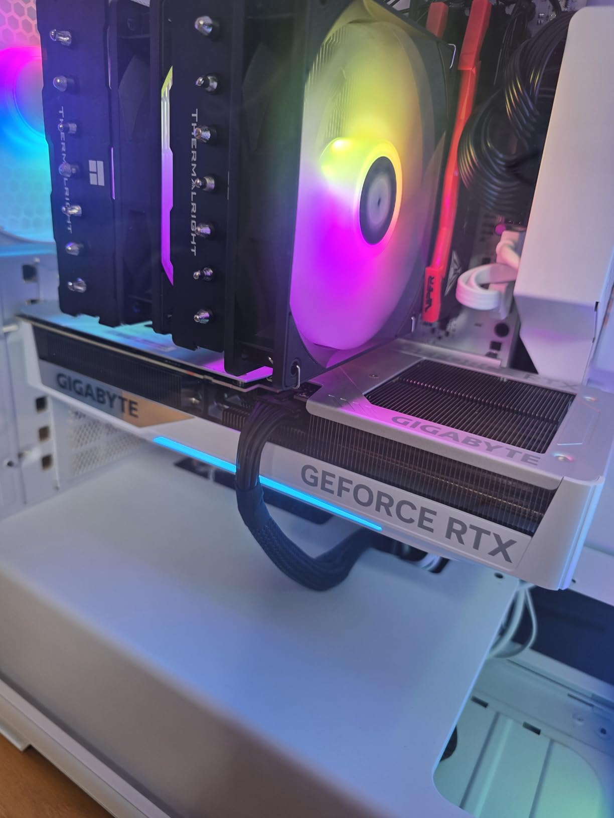 GIGABYTE GeForce RTX 5070 Ti Eagle OC ICE SFF 16G Graphics Card, 16GB 256-bit GDDR7, PCIe 5.0, WINDFORCE Cooling System, GV-N507TEAGLEOC ICE-16GD Video Card customer photo 2