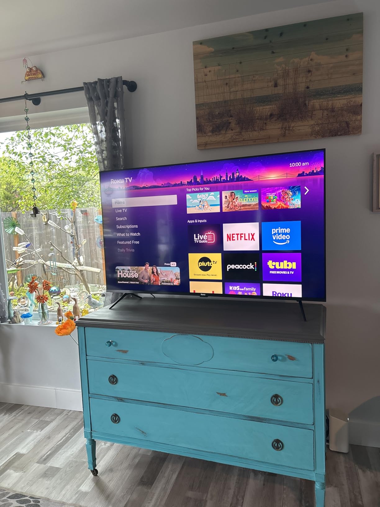 Roku 65-Inch Plus Series Smart TV - 4K QLED Mini-LED TV - RokuTV | Flat Screen Television with Dolby Vision & Wi-Fi for Streaming Live Local News, Sports - Enhanced Voice Remote customer photo 1