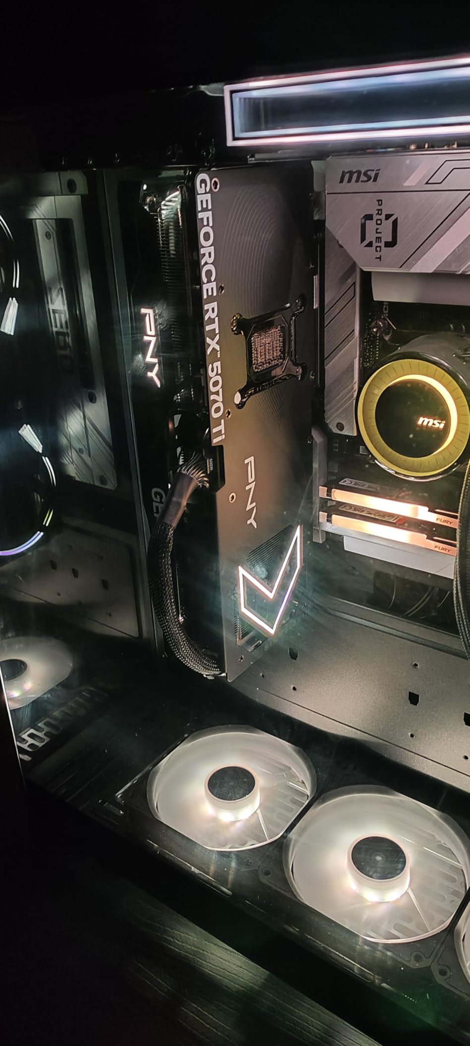 PNY NVIDIA GeForce RTX 5070 Ti OC Triple Fan, Graphics Card (16GB GDDR7, 256-bit, Boost Speed: 2572 MHz, PCIe 5.0, HDMI/DP 2.1, 2.98-Slot, Blackwell Architecture, DLSS 4) customer photo 1