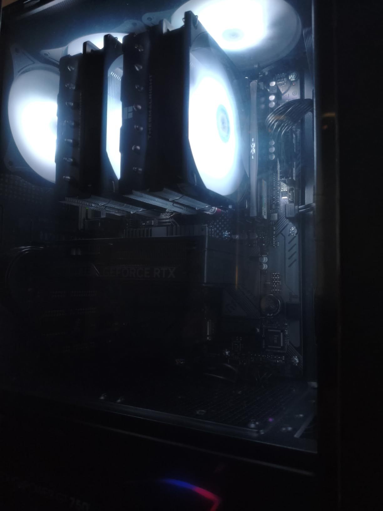 GIGABYTE B550 Eagle WIFI6 AMD AM4 ATX Motherboard, Supports Ryzen 5000/4000/3000 Processors, DDR4, 10+3 Power Phase, 2X M.2, PCIe 4.0, USB-C, WIFI6, GbE LAN, PCIe EZ-Latch, EZ-Latch, RGB Fusion customer photo 2