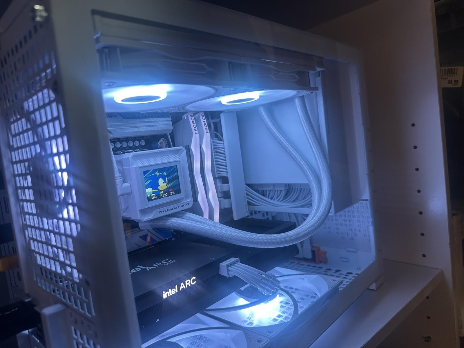 CORSAIR RM1000e (2025) Fully Modular Low-Noise ATX Power Supply with 12V-2x6 Cable - ATX 3.1 & PCIe 5.1 Compliant, Cybenetics Gold Efficiency, 105°C-Rated Capacitors, Modern Standby Mode - White customer photo 1