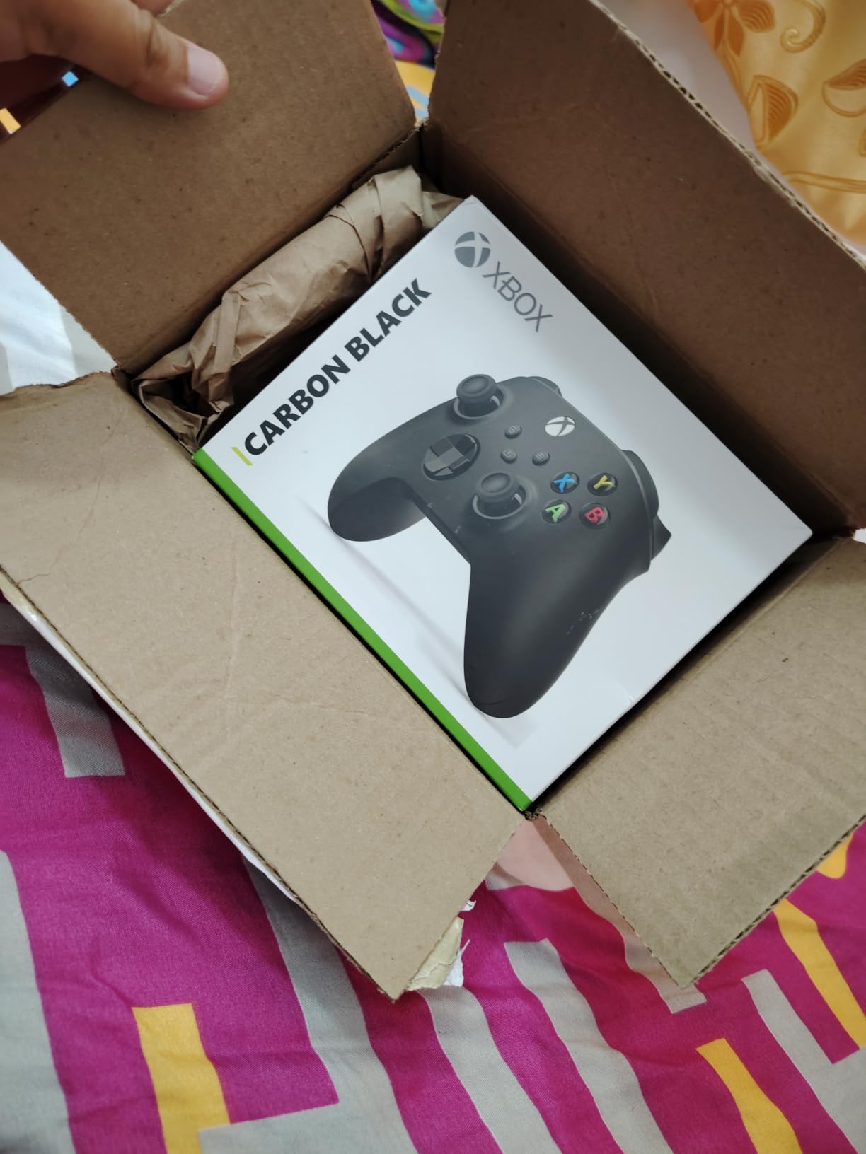 XBOX Wireless Gaming Controller | Carbon Black | Console, PC, & Android | Textured Grip | Wireless, Bluetooth, USB-C Connectivity customer photo 1