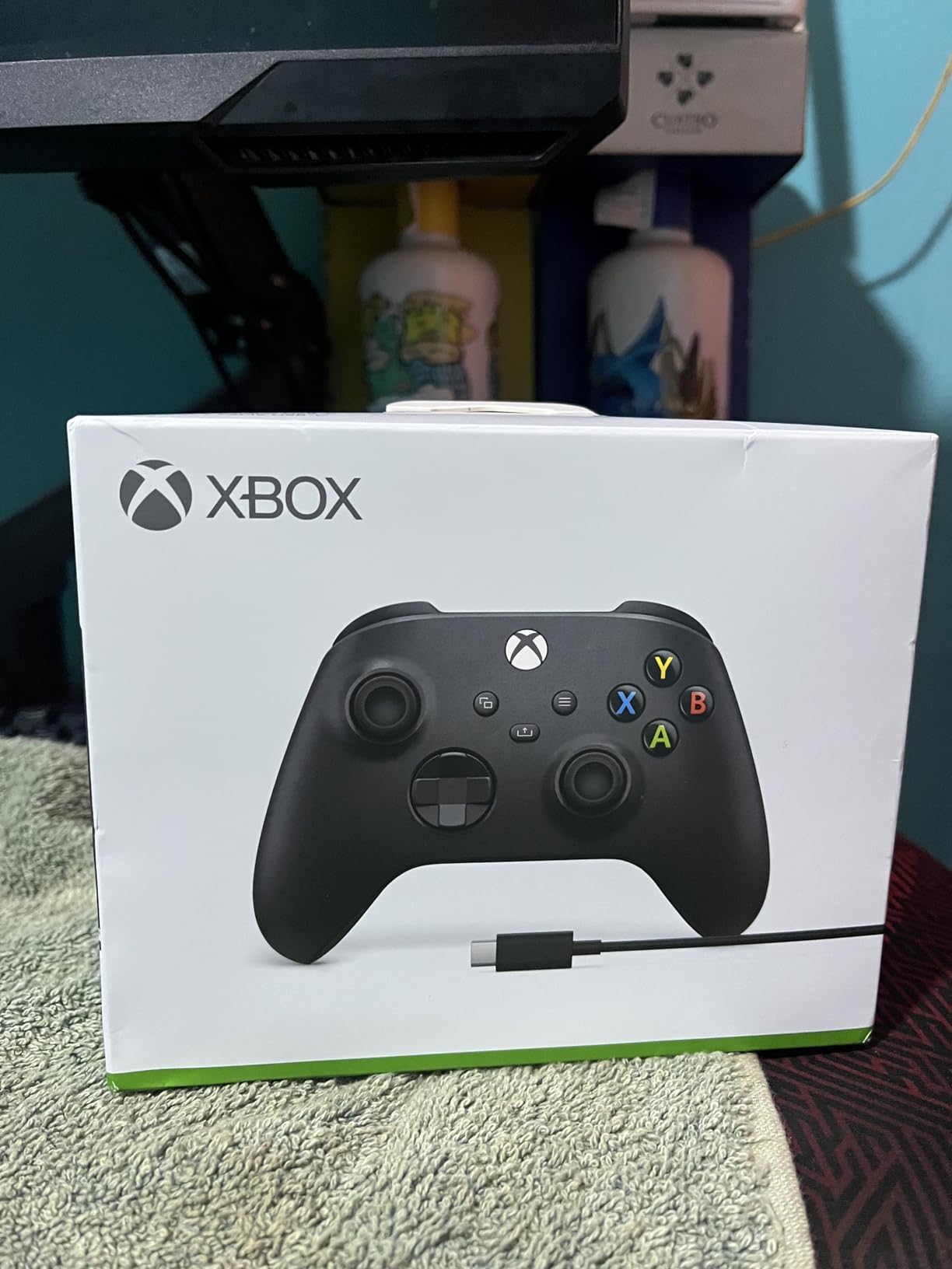 XBOX Wireless Gaming Controller + USB-C Cable | Carbon Black | Console, PC, & Android | Textured Grip | Wireless, Bluetooth, USB-C Connectivity customer photo 2