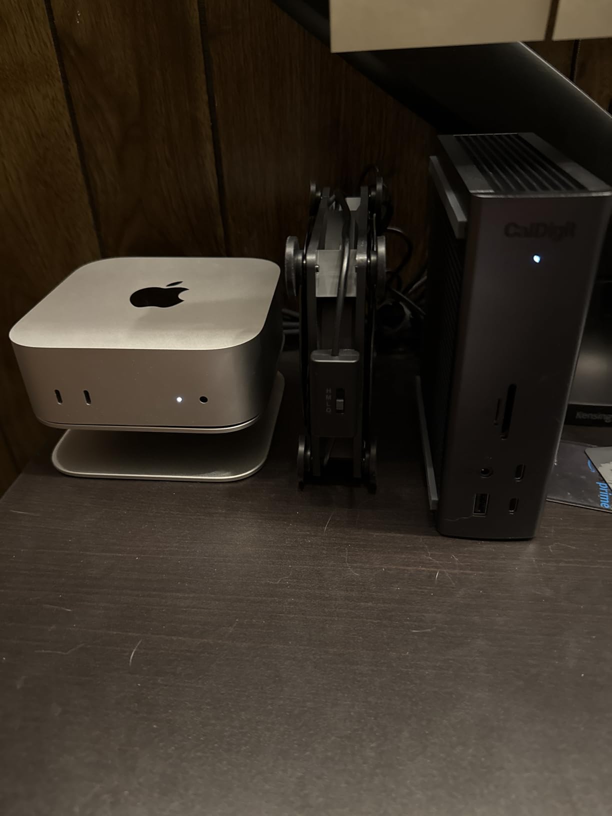CalDigit TS5 PLUS - Thunderbolt 5 Dock - 20 Port, 10Gb Ethernet, 140W dedicated host Charging, TBT-5 x 3, USB 10Gb/s x10, Dual USB Controllers, Up to Two 8K 60Hz Displays, 1.0m Braided Cable, 330W PSU customer photo 1